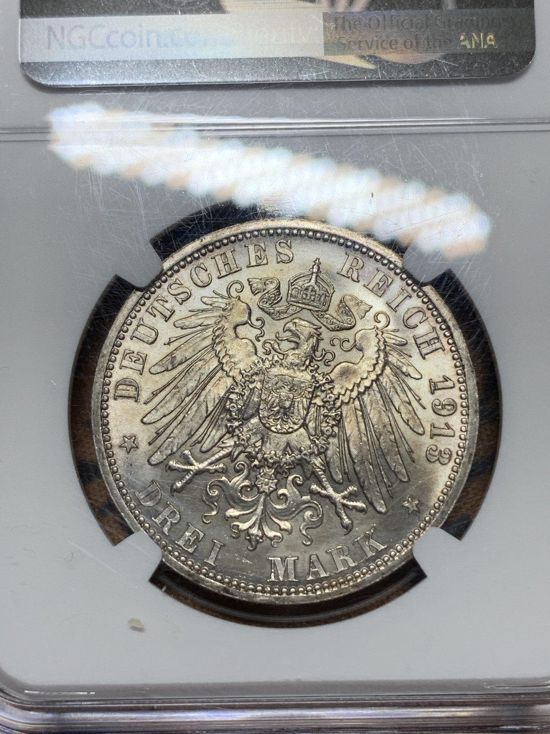 《竞宝斋》钱币微拍-第24场-本周日，周一2场连拍（全场顺丰包邮） NGC MS63 普鲁士 德国1913a 戎装3马克 银币 状态极佳 十字光视觉