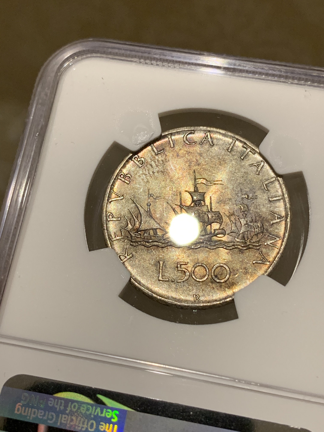 《竞宝斋》钱币微拍-第24场-本周日，周一2场连拍（全场顺丰包邮） NGC-MS65 五彩高分  意大利 1966年 500里拉 帆船女神 银币