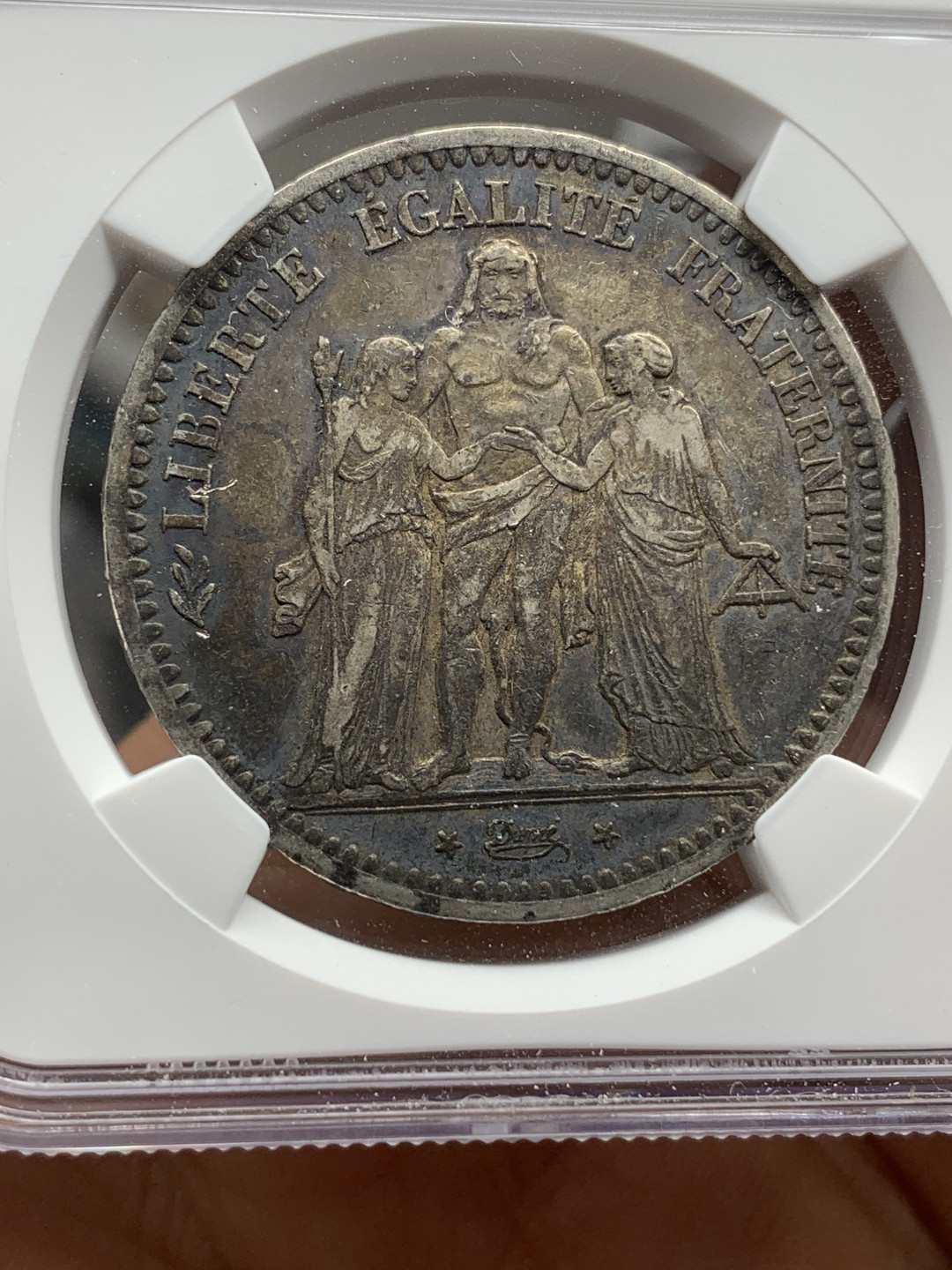 《竞宝斋》钱币微拍-第24场-本周日，周一2场连拍（全场顺丰包邮） NGC-AU55 早期法国 1849-A年 第二共和时期 大力神 5法郎 大银币 深色浓郁包浆