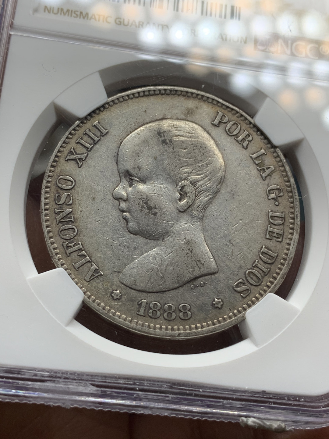 《竞宝斋》钱币微拍-第24场-本周日，周一2场连拍（全场顺丰包邮） NGC-XF45 西班牙 1888年 发财年份 5比塞塔 大银币