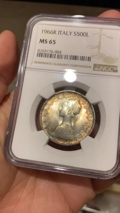 《竞宝斋》钱币微拍-第24场-本周日，周一2场连拍（全场顺丰包邮） NGC-MS65 五彩高分  意大利 1966年 500里拉 帆船女神 银币