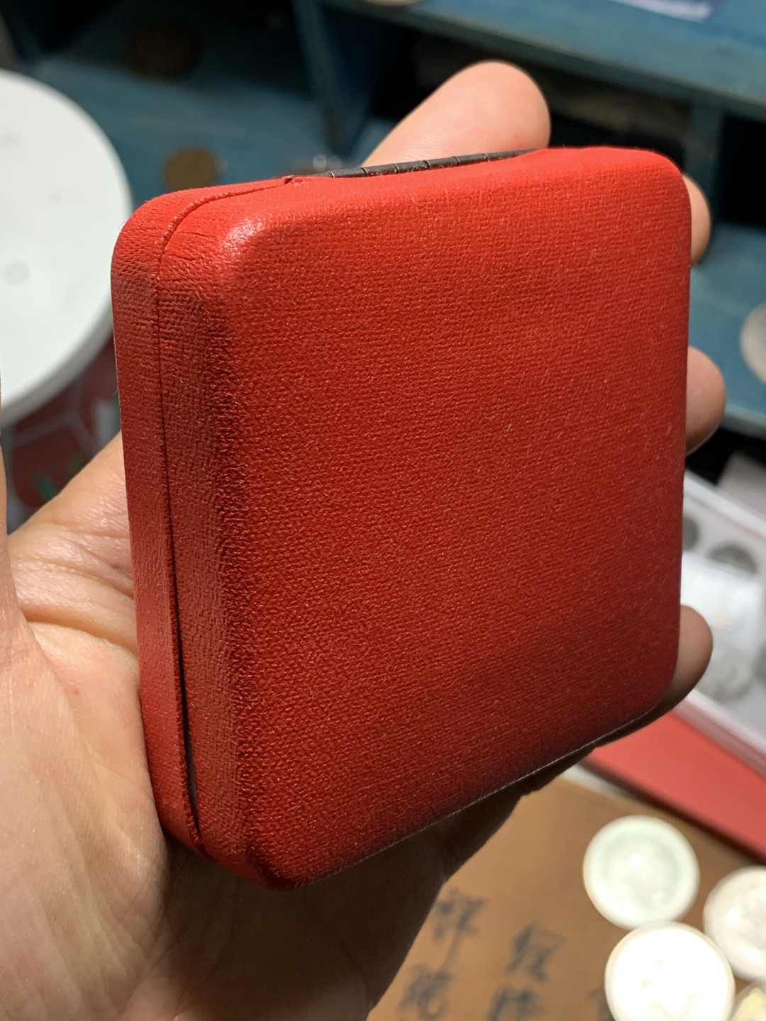 《竞宝斋》钱币微拍-第24场-本周日，周一2场连拍（全场顺丰包邮） 原盒证书 新西兰1993年 5元40周年加冕纪念 大银币