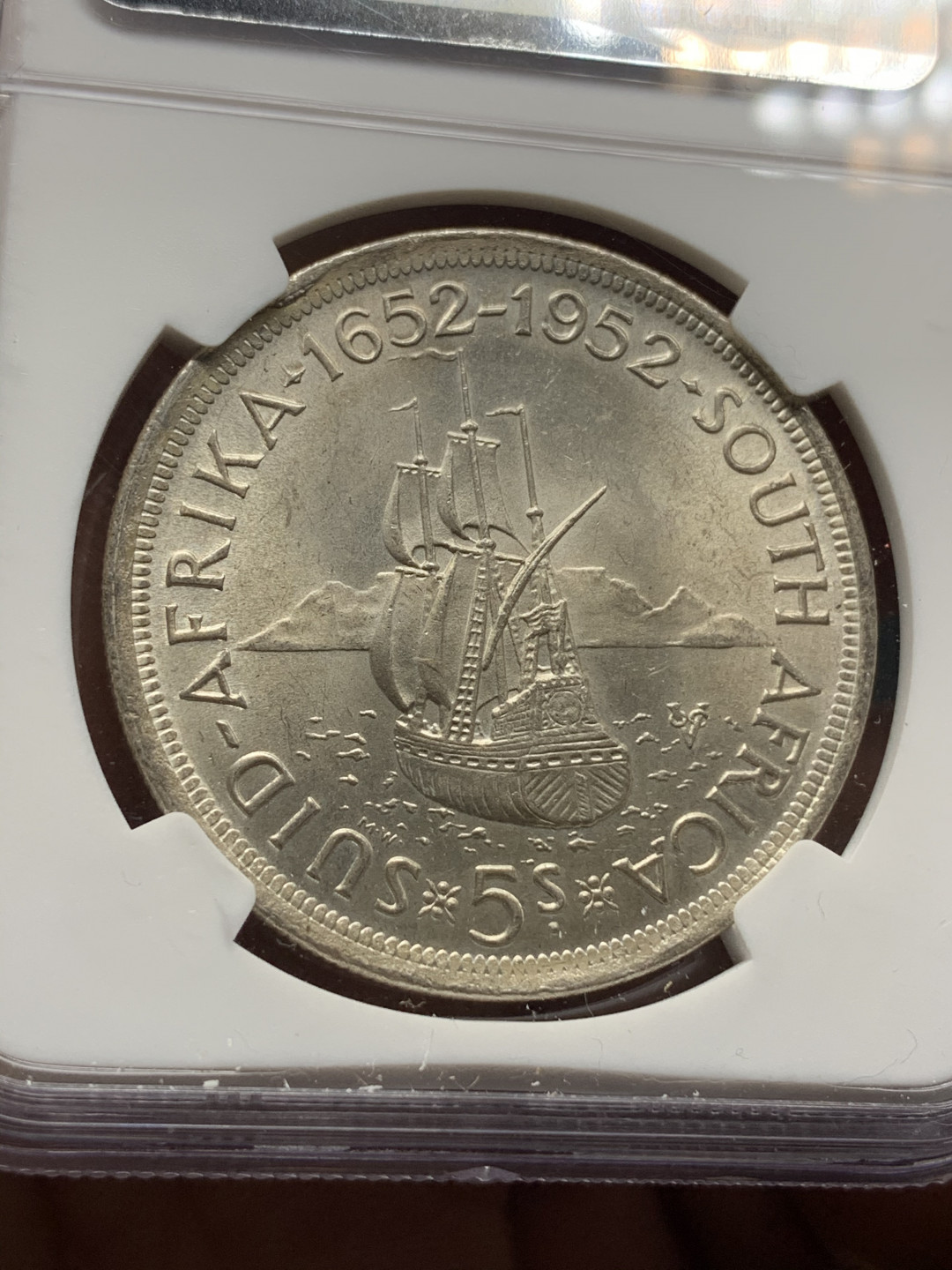 《竞宝斋》钱币微拍-第24场-本周日，周一2场连拍（全场顺丰包邮） NGC-MS62 南非 1952年开普敦建城纪念 5先令 小鹿大银币 原光好品