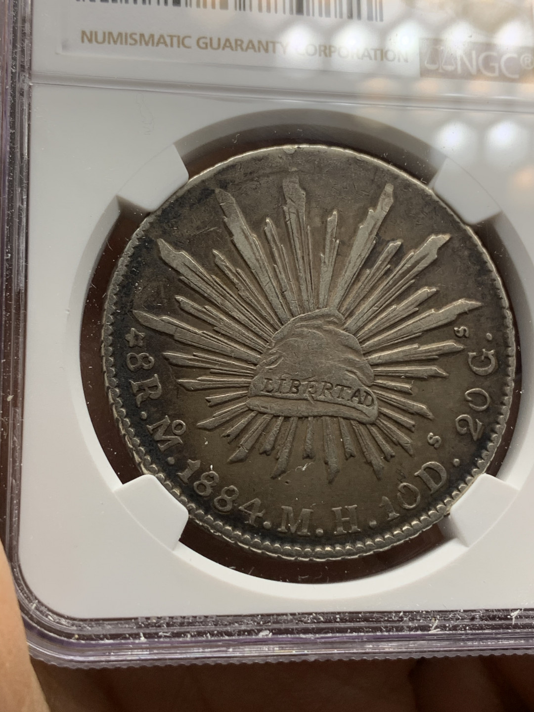 《竞宝斋》钱币微拍-第24场-本周日，周一2场连拍（全场顺丰包邮） NGC-XFD  1884 墨西哥鹰洋 8 里亚尔 墨西哥城厂  黑包浆