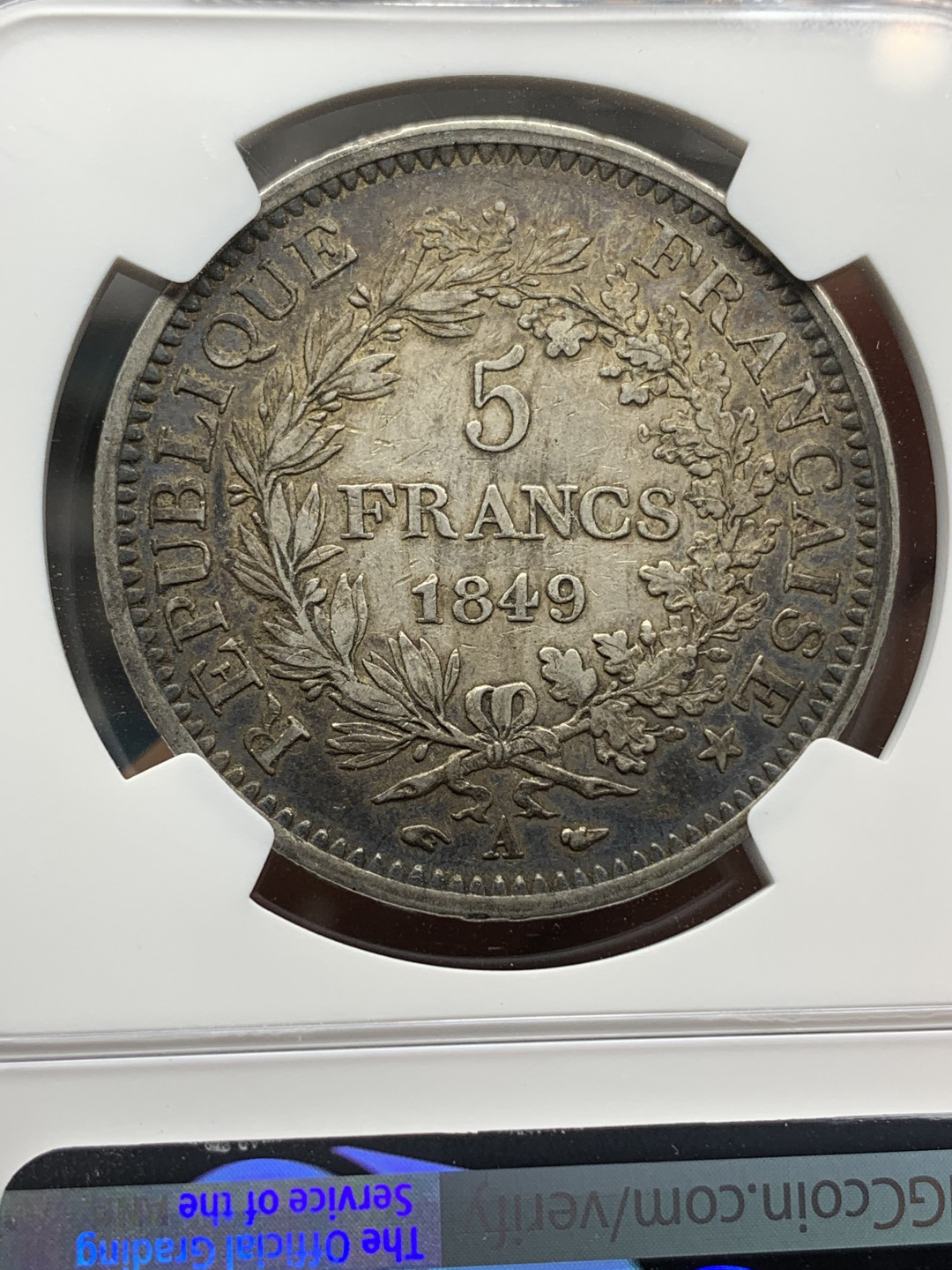 《竞宝斋》钱币微拍-第24场-本周日，周一2场连拍（全场顺丰包邮） NGC-AU55 早期法国 1849-A年 第二共和时期 大力神 5法郎 大银币 深色浓郁包浆