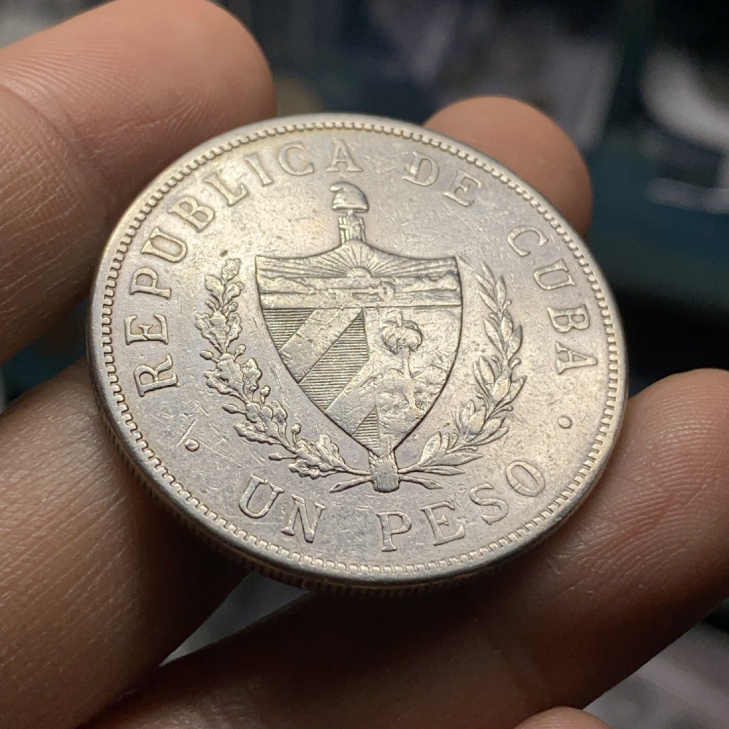 《竞宝斋》钱币微拍-第24场-本周日，周一2场连拍（全场顺丰包邮） 古巴 1915年 大五星1比索 大银币 稀少年份 发型量只有80几万枚 这枚品相很好了