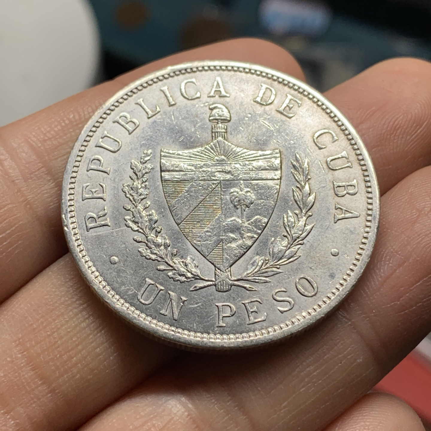 《竞宝斋》钱币微拍-第24场-本周日，周一2场连拍（全场顺丰包邮） 古巴 1934年 大五星1比索 大银币 原光好品 可以评级