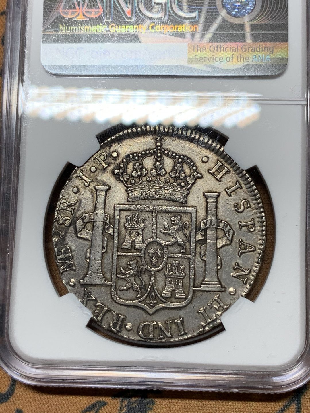 《竞宝斋》钱币微拍-第24场-本周日，周一2场连拍（全场顺丰包邮） NGC-XF45  1819 西属秘鲁利马 费迪南七世  稀少厂  8里亚尔  酱彩 是非难得 低评