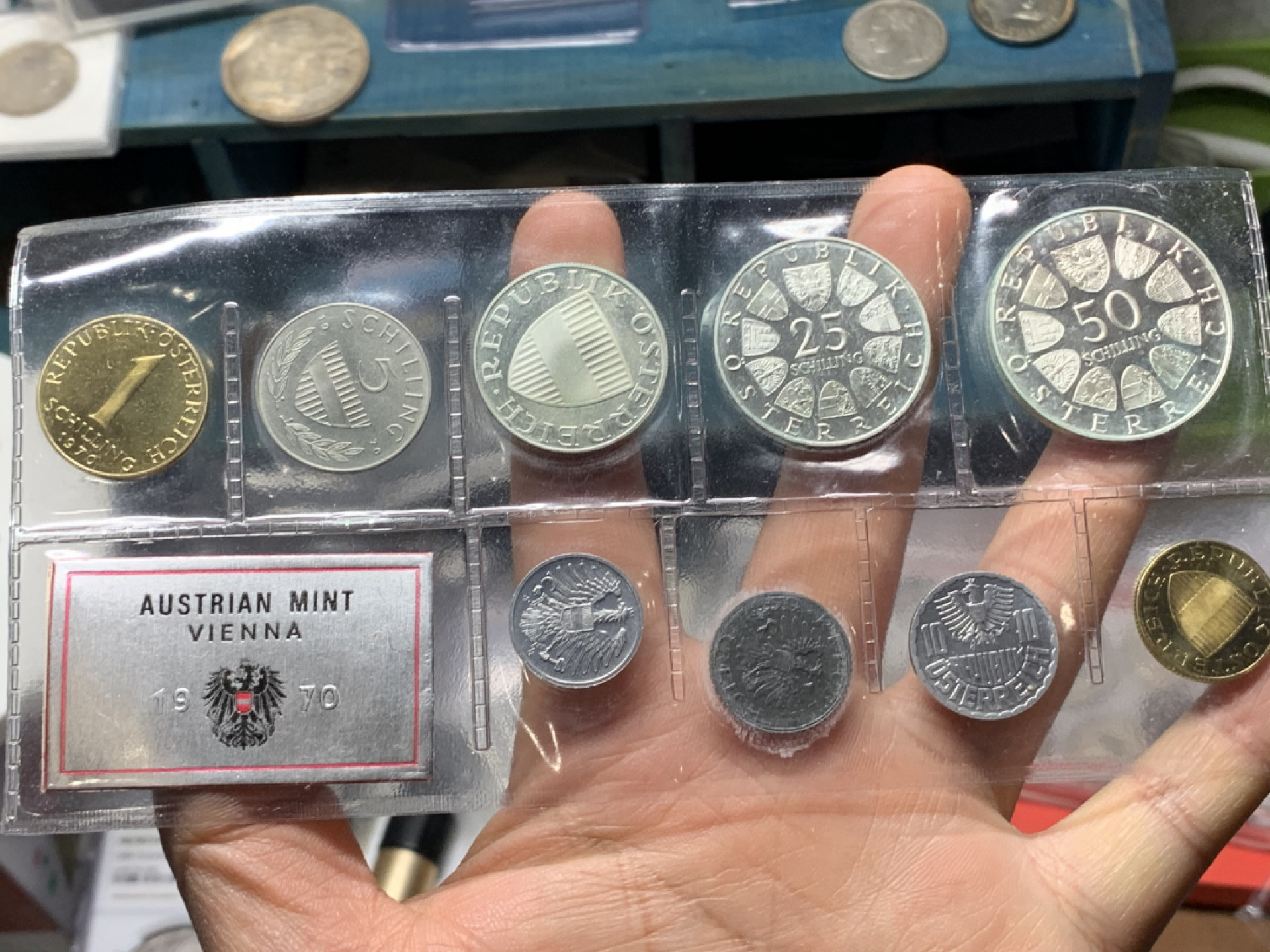 《竞宝斋》钱币微拍-第24场-本周日，周一2场连拍（全场顺丰包邮） 奥地利 1970年 精制套币，其中3枚为银币