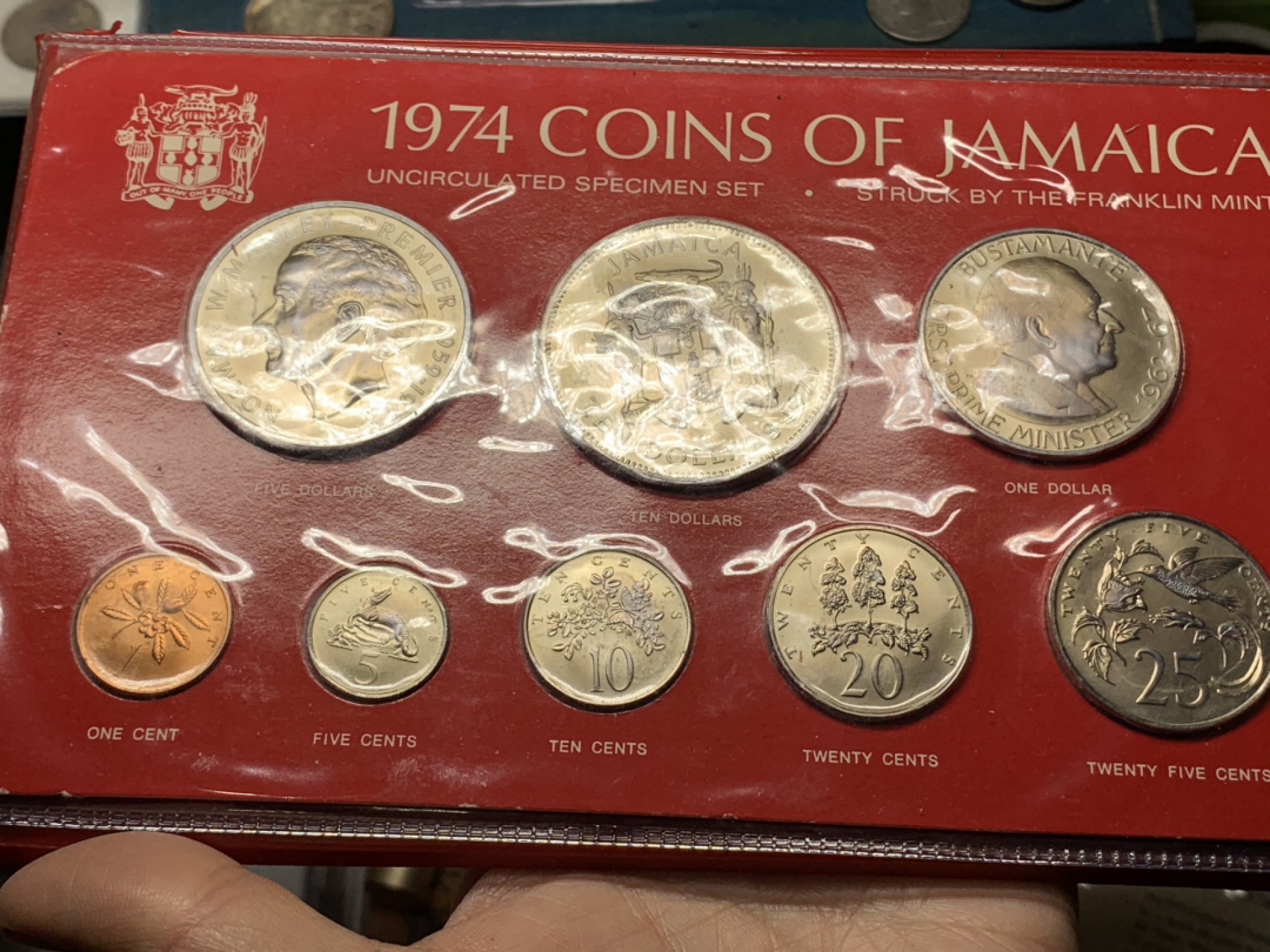 《竞宝斋》钱币微拍-第24场-本周日，周一2场连拍（全场顺丰包邮） 牙买加 1974年 套币 外包装开裂