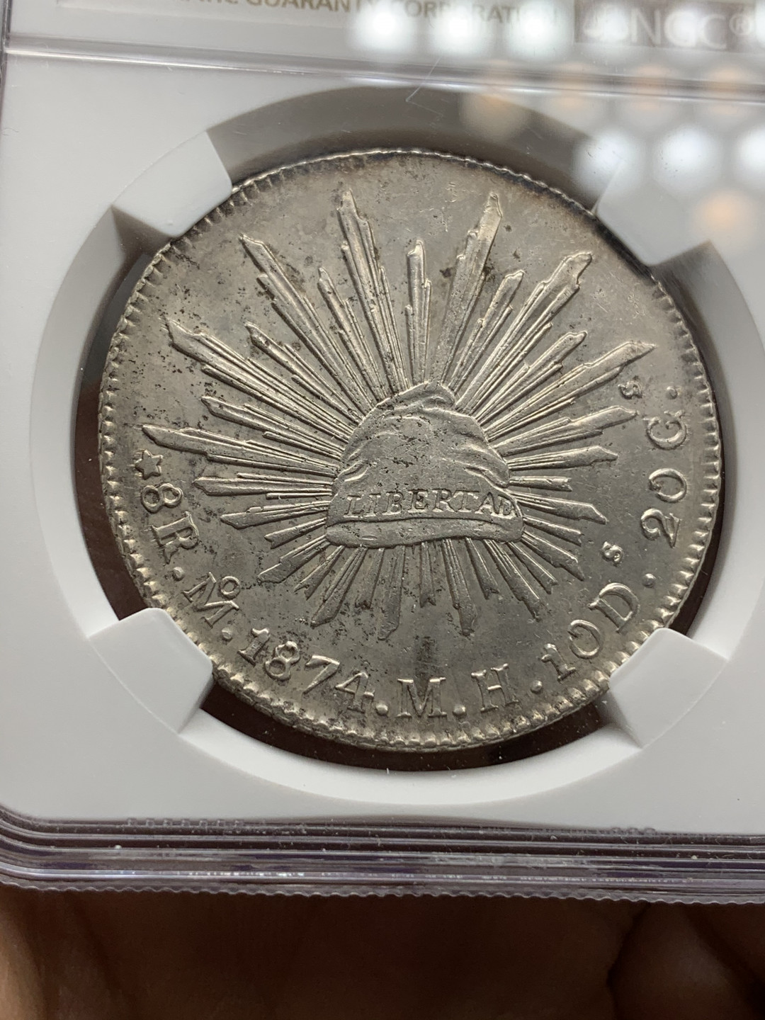 《竞宝斋》钱币微拍-第24场-本周日，周一2场连拍（全场顺丰包邮） NGC-UNCD   墨西哥 1874年 8 里亚尔   墨西哥厂  银币     原味mo厂老鹰 