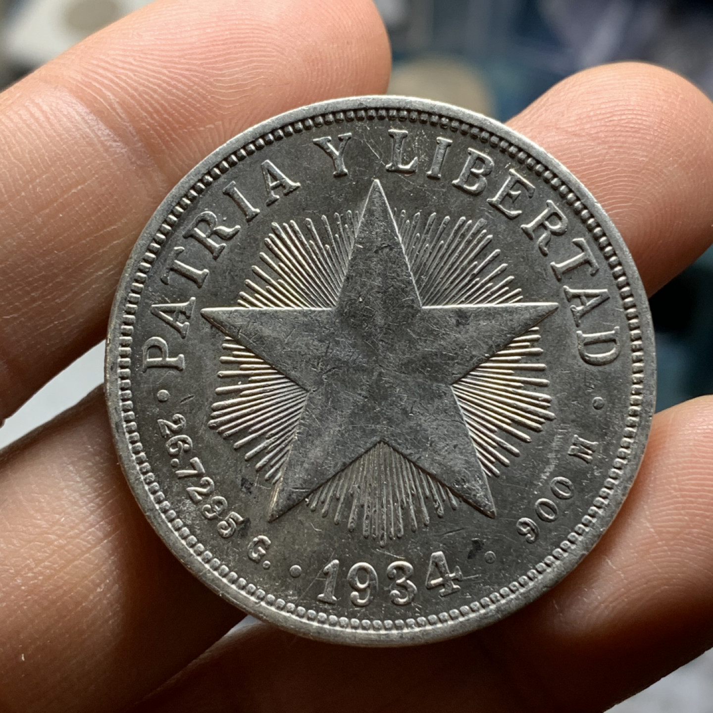 《竞宝斋》钱币微拍-第24场-本周日，周一2场连拍（全场顺丰包邮） 古巴 1934年 大五星1比索 大银币 原光好品 可以评级