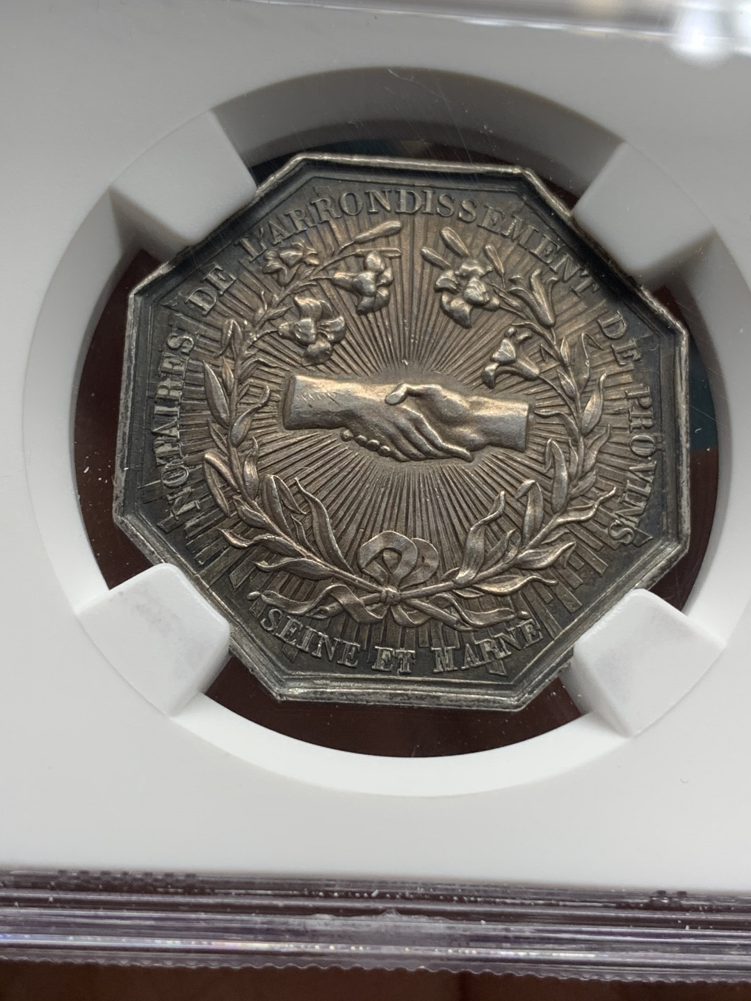 《竞宝斋》钱币微拍-第24场-本周日，周一2场连拍（全场顺丰包邮） NGC-MS61 法国 1826-28年 握手-塞纳河和马恩河公证局 JETON 八角银币 老包浆细节一流