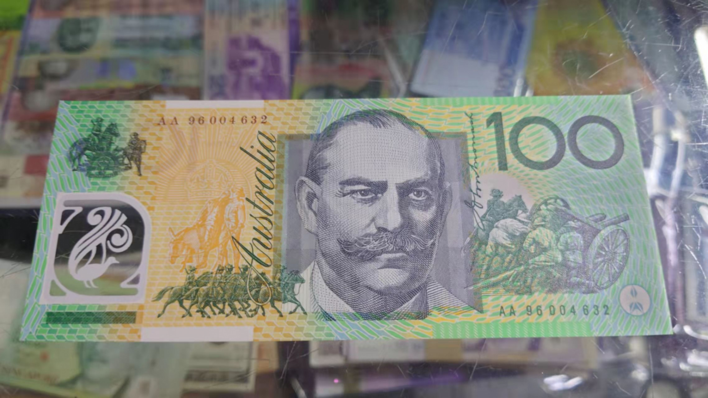 今晚八点半【囧羊收藏】精选微拍第43期暨2021年第三十四期 世界纸币精选 1996年澳大利亚100元塑料钞 首发AA冠带年份 全新UNC