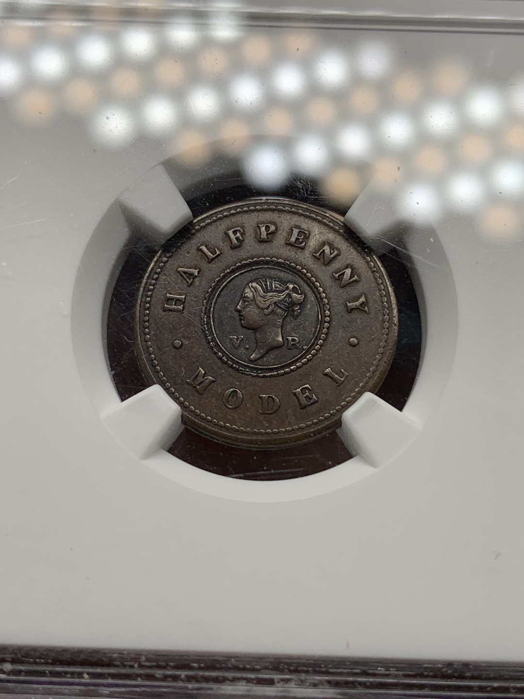 《竞宝斋》钱币微拍-第25场-本周日，周一2场连拍（全场顺丰包邮） NGC-AD50   1844年英国半便士代币