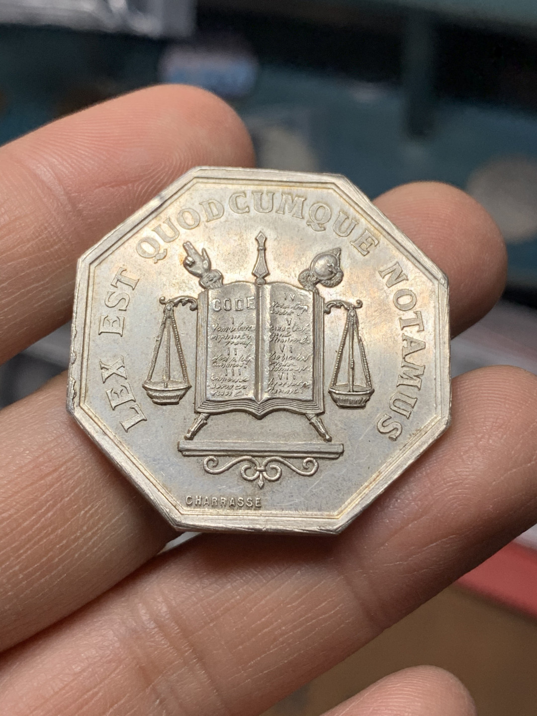 《竞宝斋》钱币微拍-第25场-本周日，周一2场连拍（全场顺丰包邮） 法国八角代用银币  【重量】19.45g。对边直径36mm，丰饶角边铭。