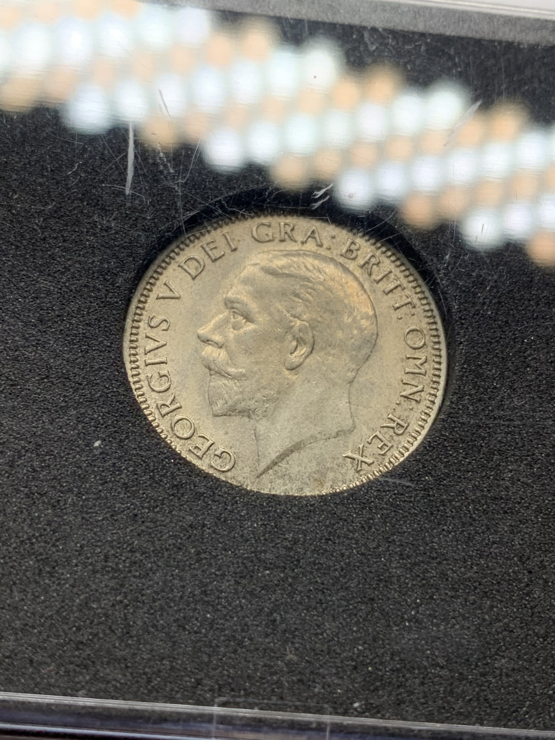 《竞宝斋》钱币微拍-第25场-本周日，周一2场连拍（全场顺丰包邮） 1944 乔六 1935 乔五 先令一对 UNC（500银5.66g*2）