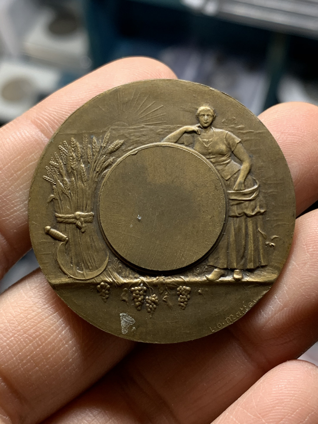 《竞宝斋》钱币微拍-第25场-本周日，周一2场连拍（全场顺丰包邮） 法国农业铜章  直径：41mm 边铭：丰饶角+铜标  Mattey作品