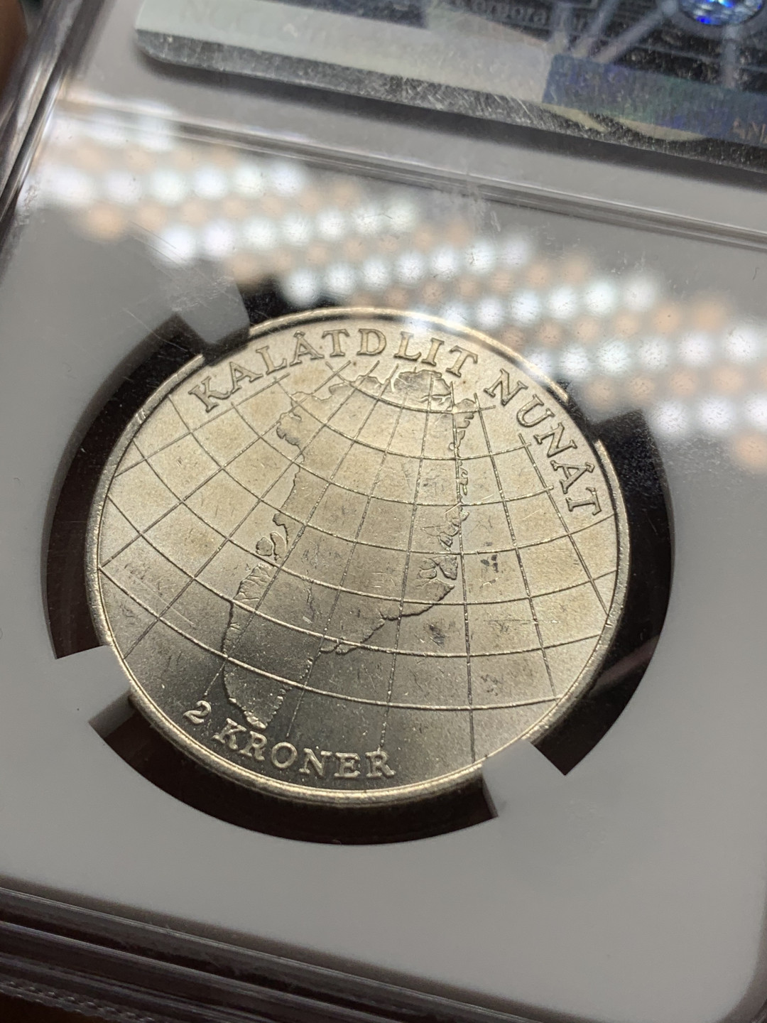 《竞宝斋》钱币微拍-第25场-本周日，周一2场连拍（全场顺丰包邮） NGC-MS63  1955年丹麦地图2K银币