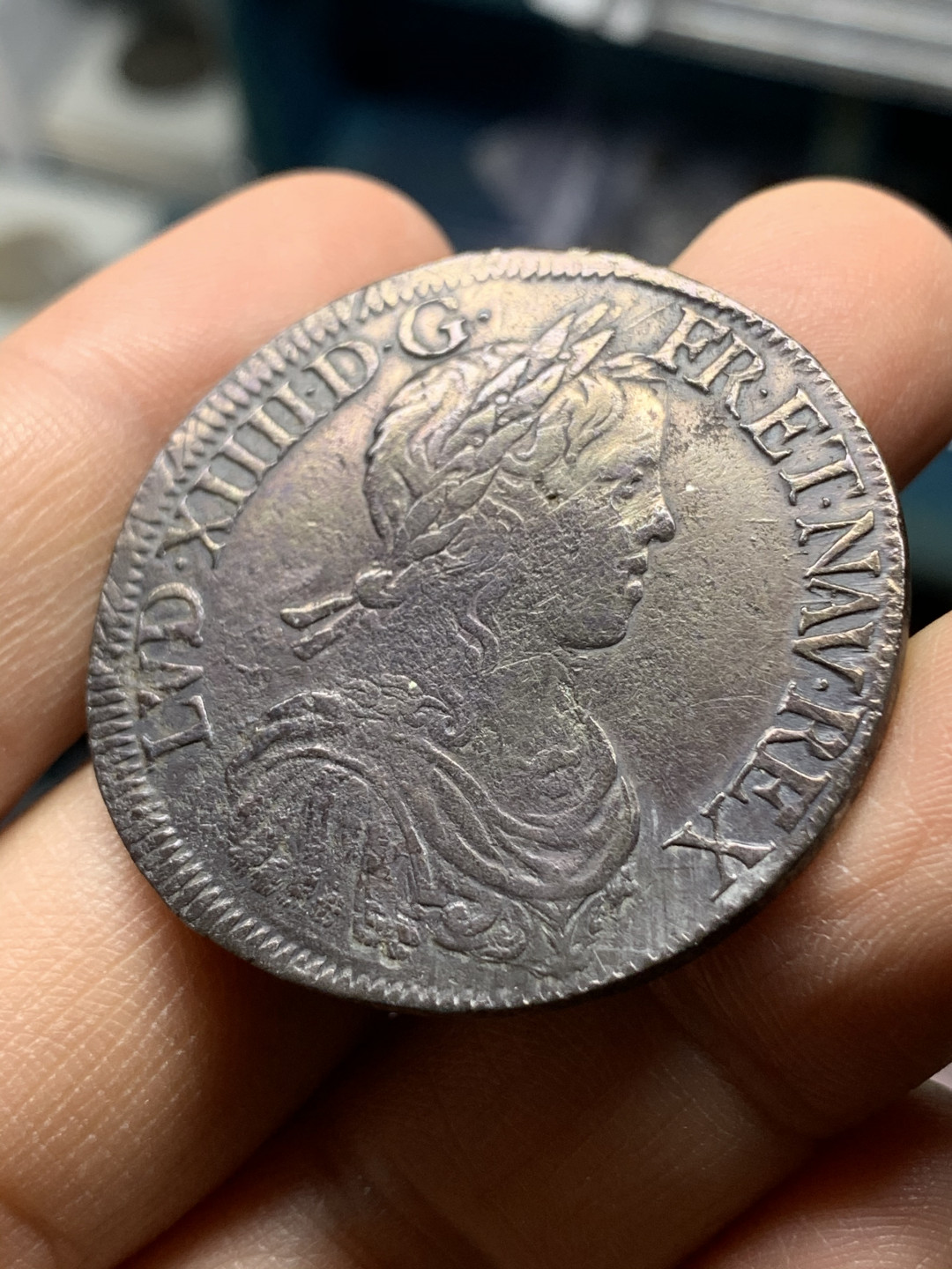 《竞宝斋》钱币微拍-第25场-本周日，周一2场连拍（全场顺丰包邮） 法国 1652年 路易十四 T厂 埃居 大银币 稀少品种 主币 27克，直径39.1-39.5  有磨边