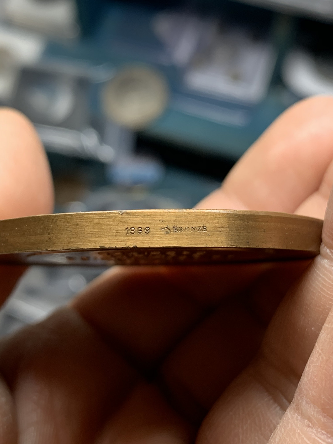 《竞宝斋》钱币微拍-第25场-本周日，周一2场连拍（全场顺丰包邮） 法国市政卫生协会50周年纪念铜章 直径：50mm  重量：67g  边铭：丰饶角+铜标+1969