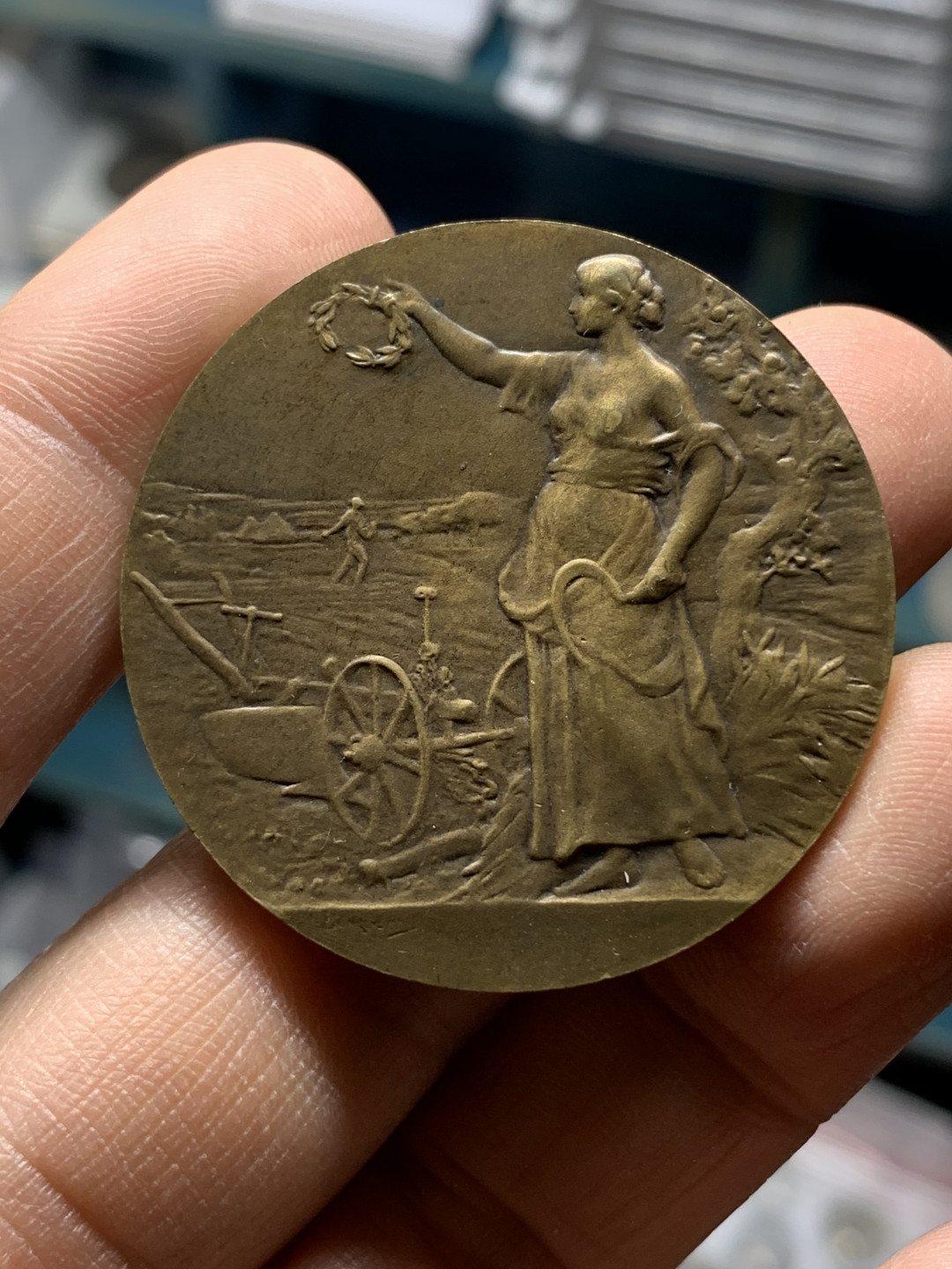 《竞宝斋》钱币微拍-第25场-本周日，周一2场连拍（全场顺丰包邮） 法国农业铜章  直径：41mm 边铭：丰饶角+铜标  Mattey作品