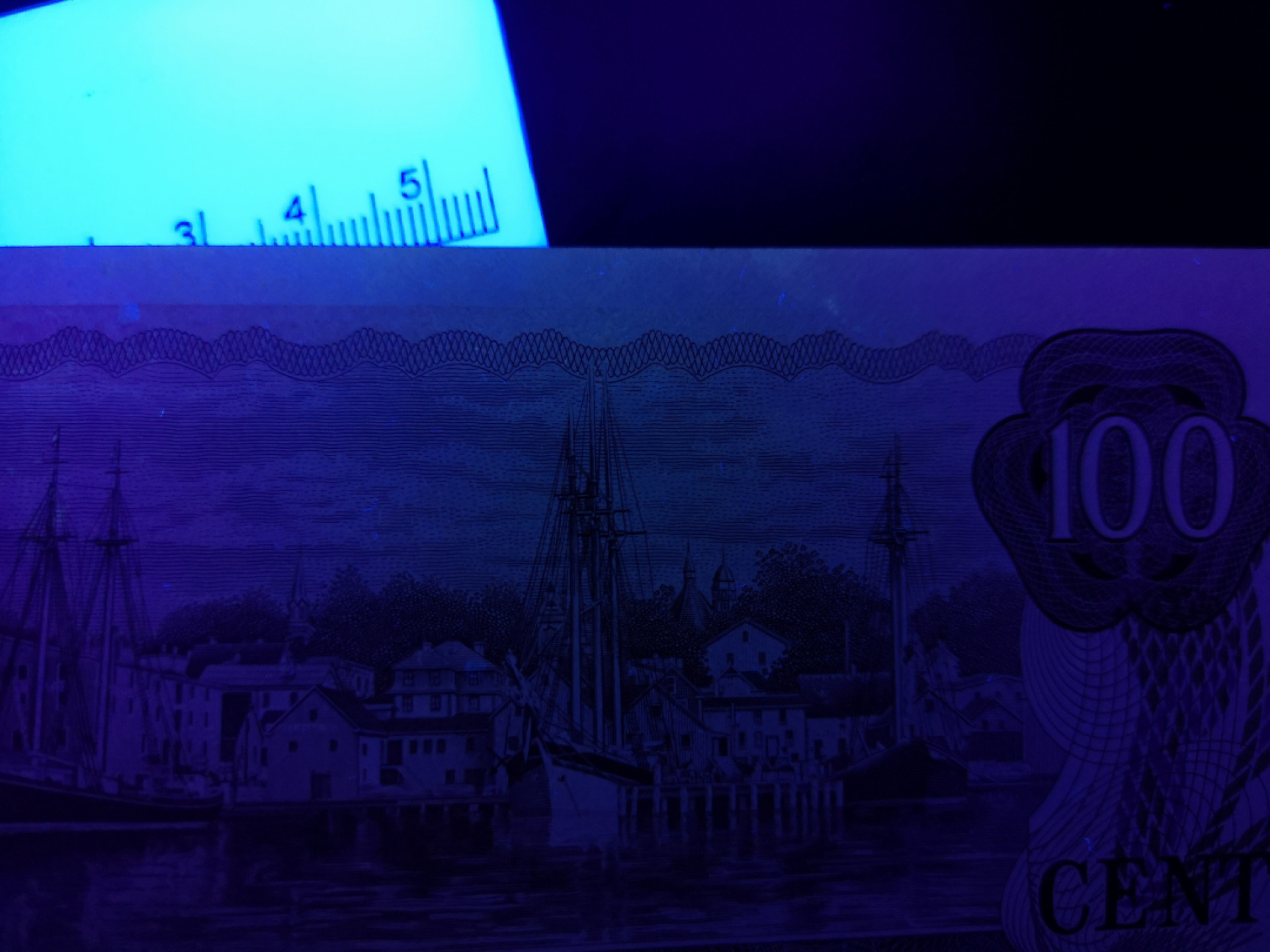 👍2022新年第一拍《外钞收藏家》第一百五十九期拍卖（本期59件） 1975年加拿大100元 全新 无折 一个小点的潮癍