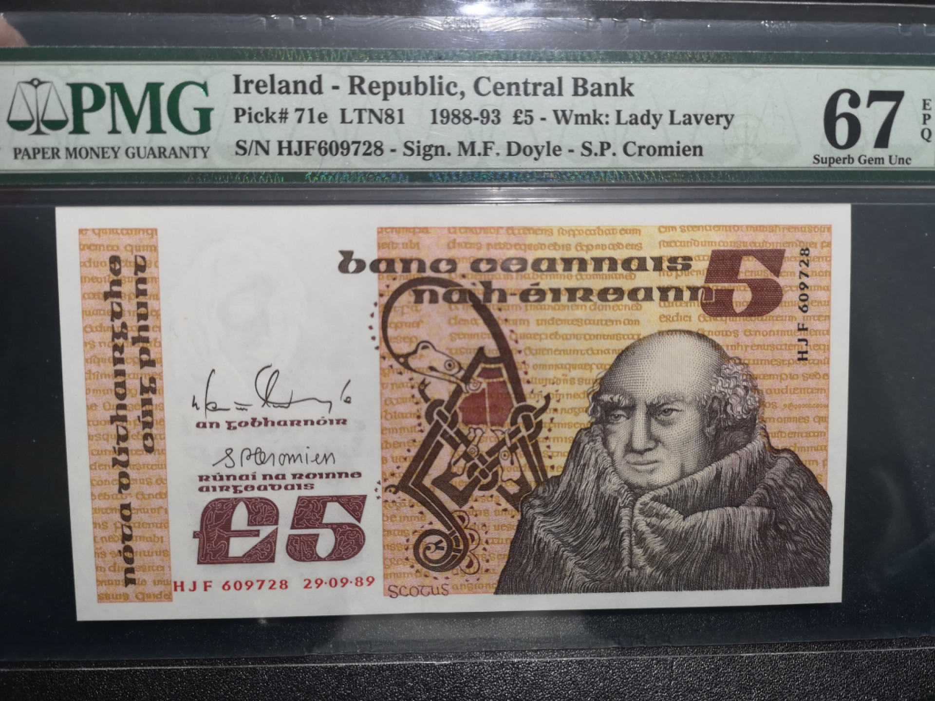 👍2022新年第一拍《外钞收藏家》第一百五十九期拍卖（本期59件） 1989年爱尔兰5镑 PMG67 冠军分