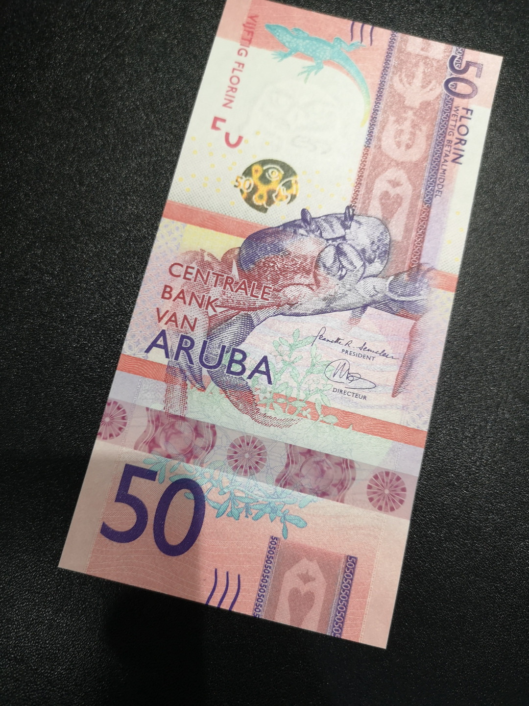 👍2022新年第一拍《外钞收藏家》第一百五十九期拍卖（本期59件） 2019年阿鲁巴50 无47尾8 绝品