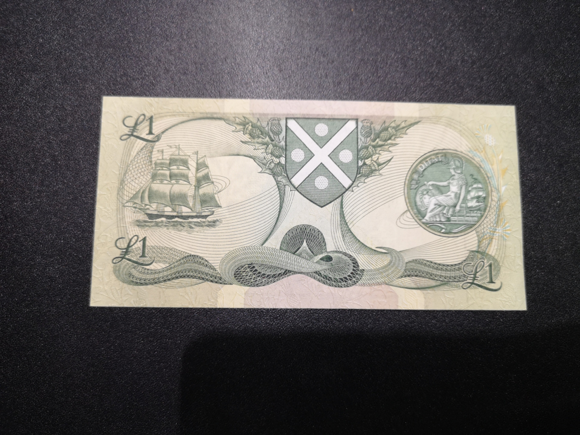 👍2022新年第一拍《外钞收藏家》第一百五十九期拍卖（本期59件） 1988年苏格兰1镑 全新 不绝 测光如图