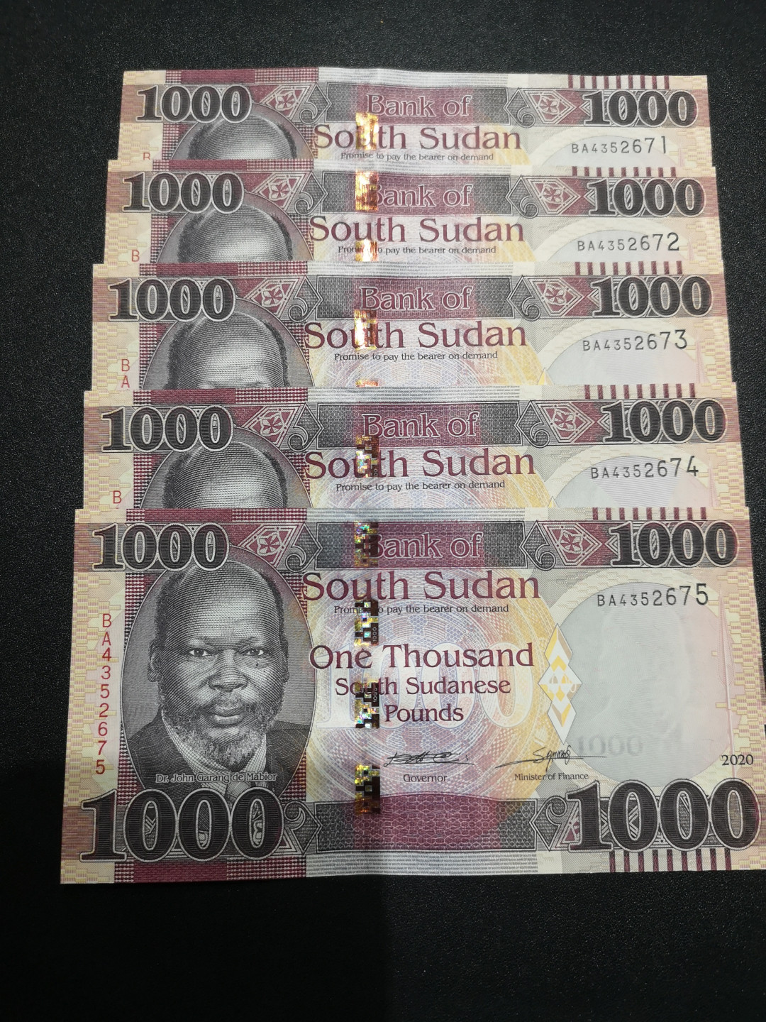 👍2022新年第一拍《外钞收藏家》第一百五十九期拍卖（本期59件） 2020年南苏丹1000 五连号号 全新UNC