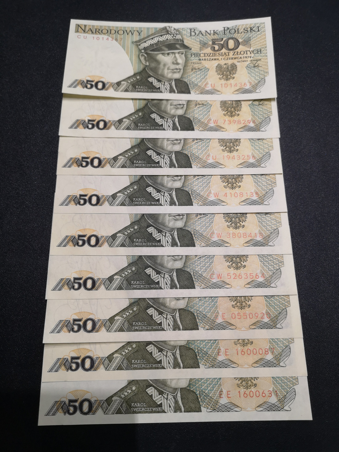 👍2022新年第一拍《外钞收藏家》第一百五十九期拍卖（本期59件） 1982年波兰50 九张一起 全新UNC