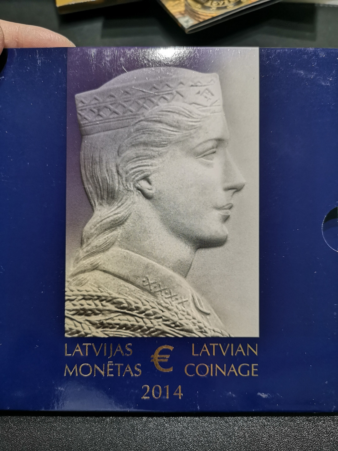 👍2022新年第一拍《外钞收藏家》第一百五十九期拍卖（本期59件） 2014年拉脱维亚 硬币全套 官方包装套币