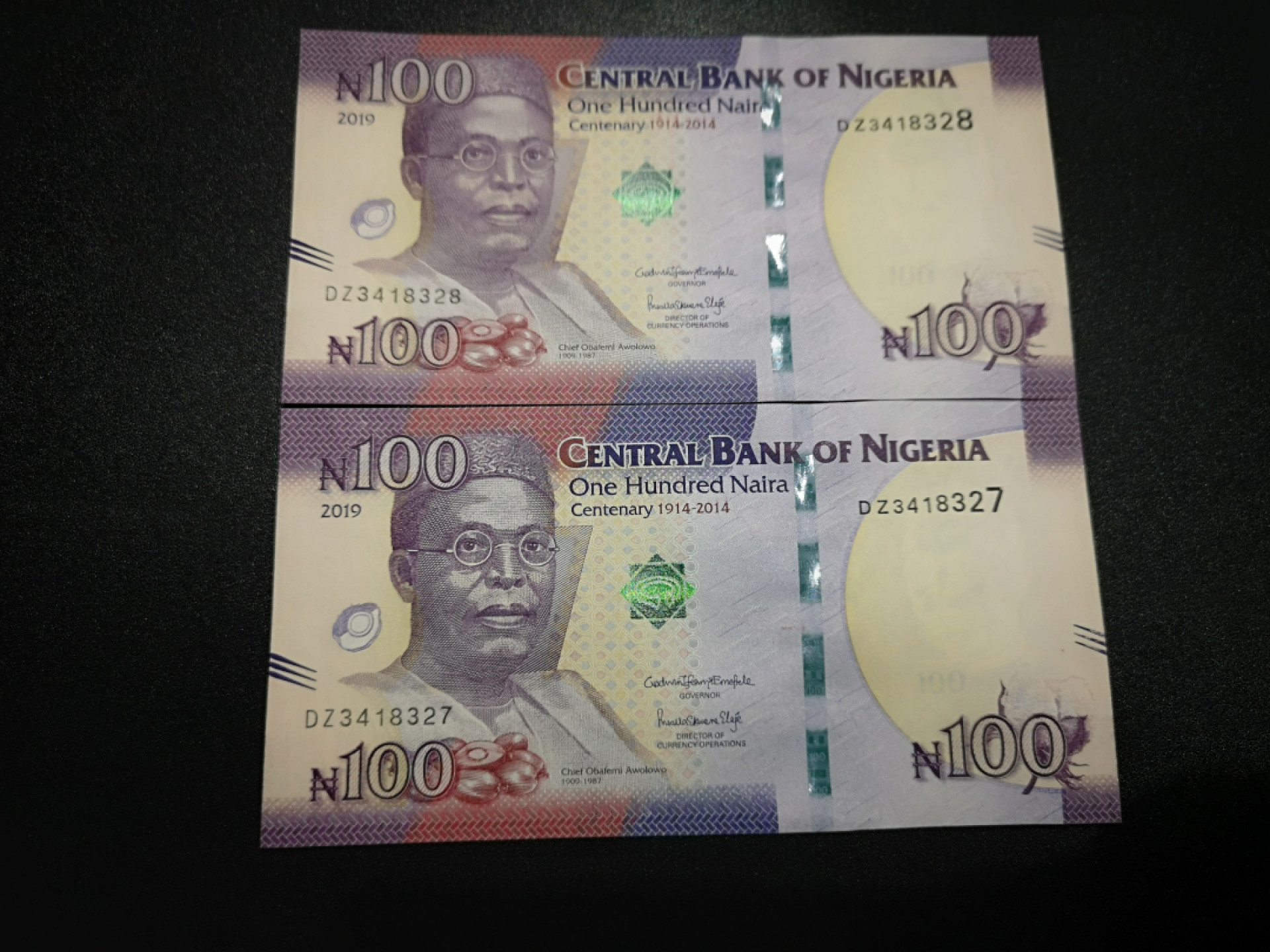 👍2022新年第一拍《外钞收藏家》第一百五十九期拍卖（本期59件） 尼日利亚100纪念钞2张、200面额5连+布隆迪2000 一起 全新UNC