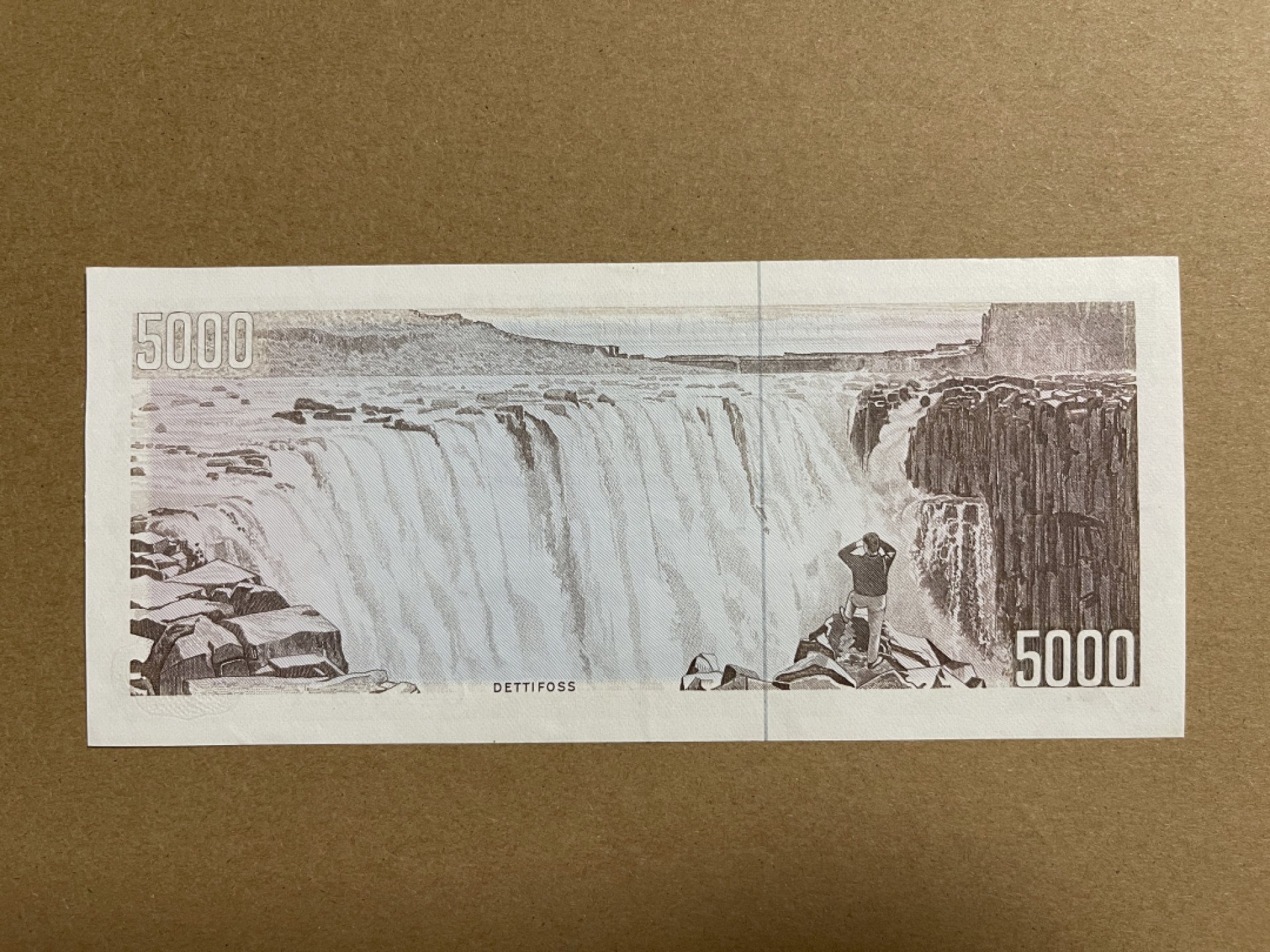 《张总收藏》46期——新评靓钞(拍品持续增加中) 冰岛5000克朗 UNC 1961年 P-47