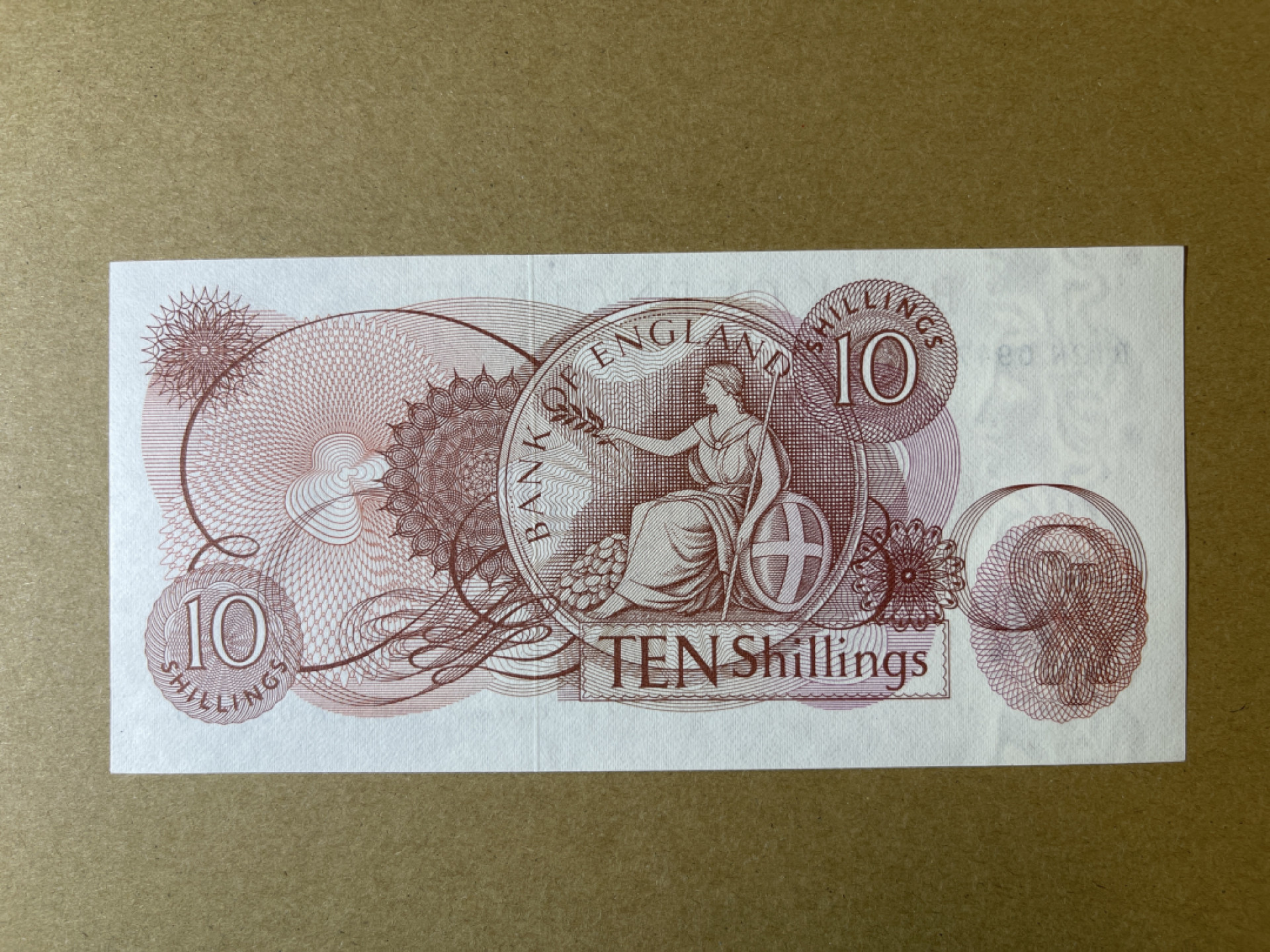 《张总收藏》46期——新评靓钞(拍品持续增加中) 英国10先令 UNC C序列