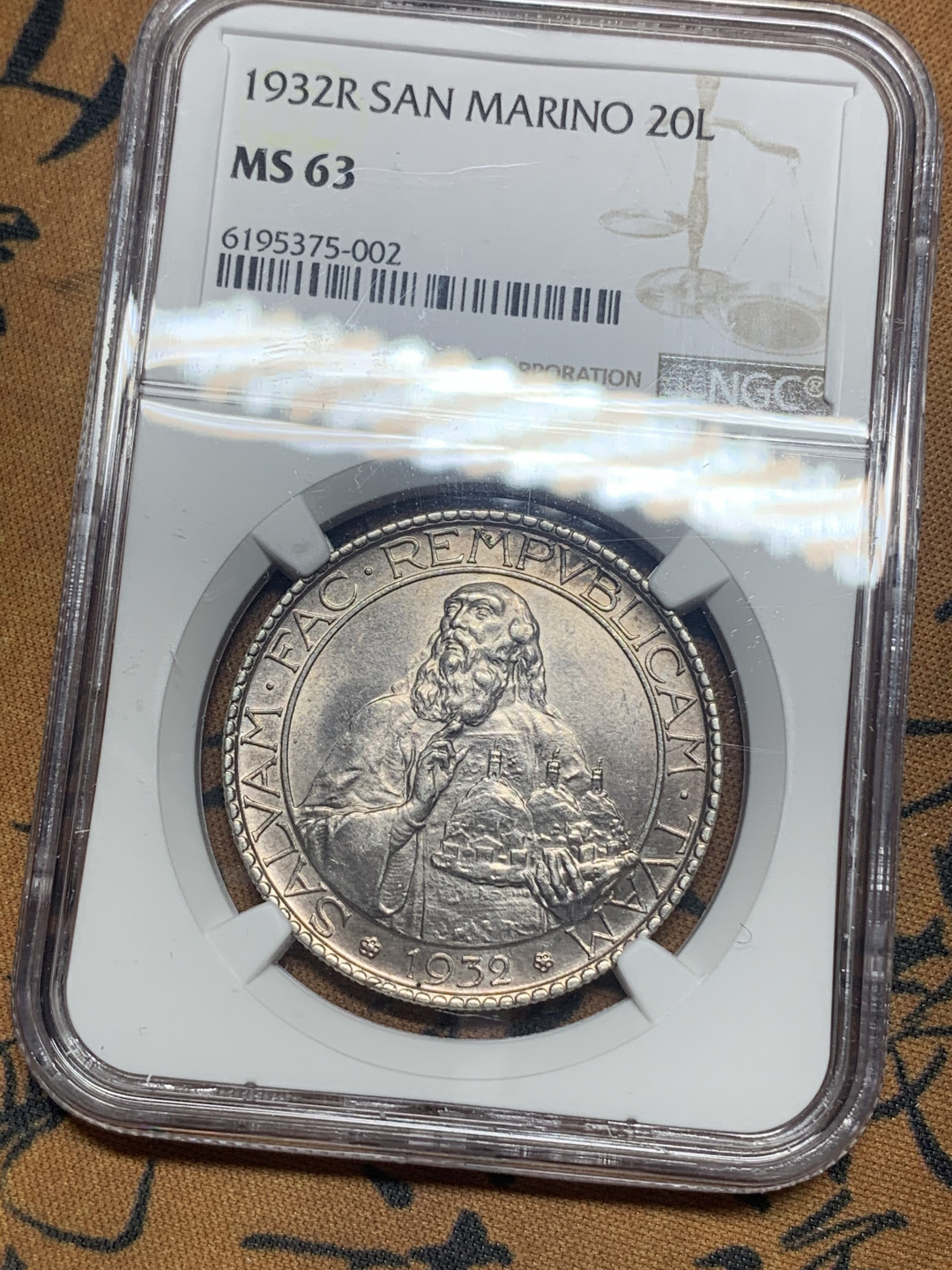 《竞宝斋》钱币微拍-第26场 元旦特刊（全场顺丰包邮） NGC-MS63 圣马力诺 1932-R年 20里拉 大银币 原光带金彩 一流的状态