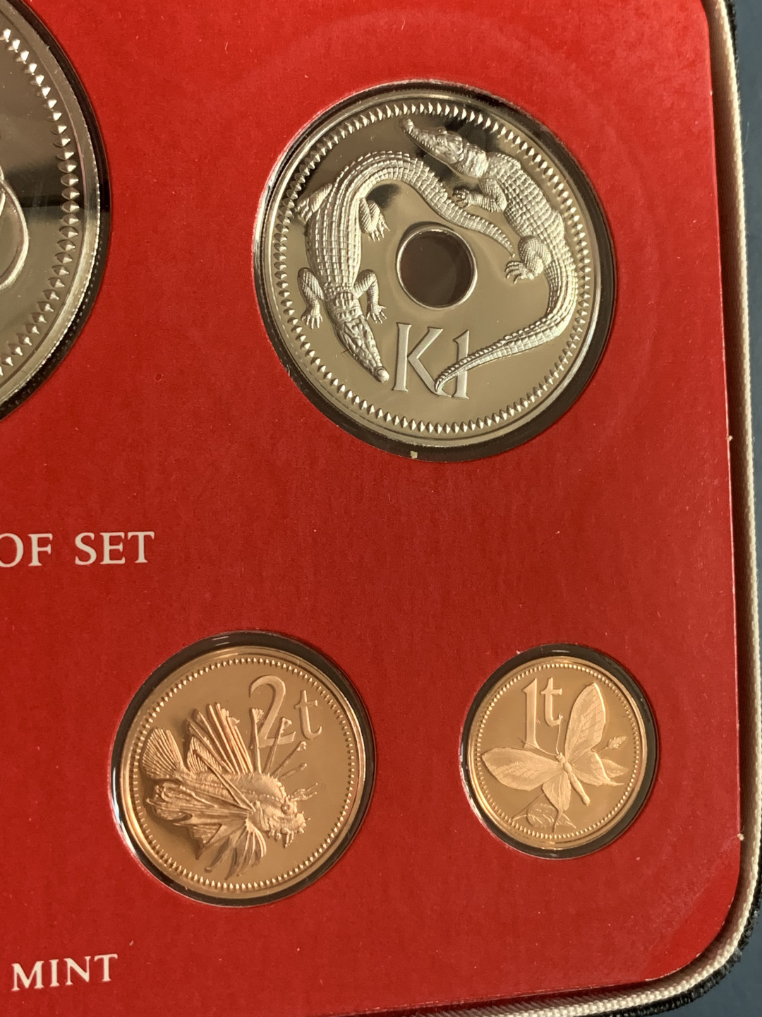 《竞宝斋》钱币微拍-第26场 元旦特刊（全场顺丰包邮） 原盒证书 巴布亚新几内亚1976年 8枚套精制币 5和10元面值是银币 富兰克林造币厂