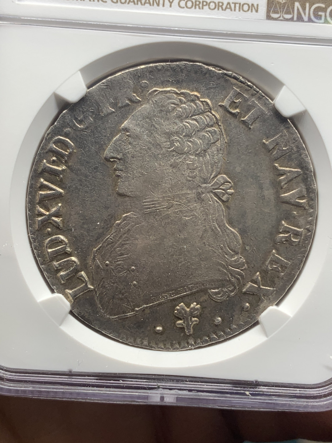 《竞宝斋》钱币微拍-第26场 元旦特刊（全场顺丰包邮） NGC-AU58 法国 1789-L年 路易十六 埃居 大银币 老包浆带彩 比这枚高分的也就三枚值得收藏