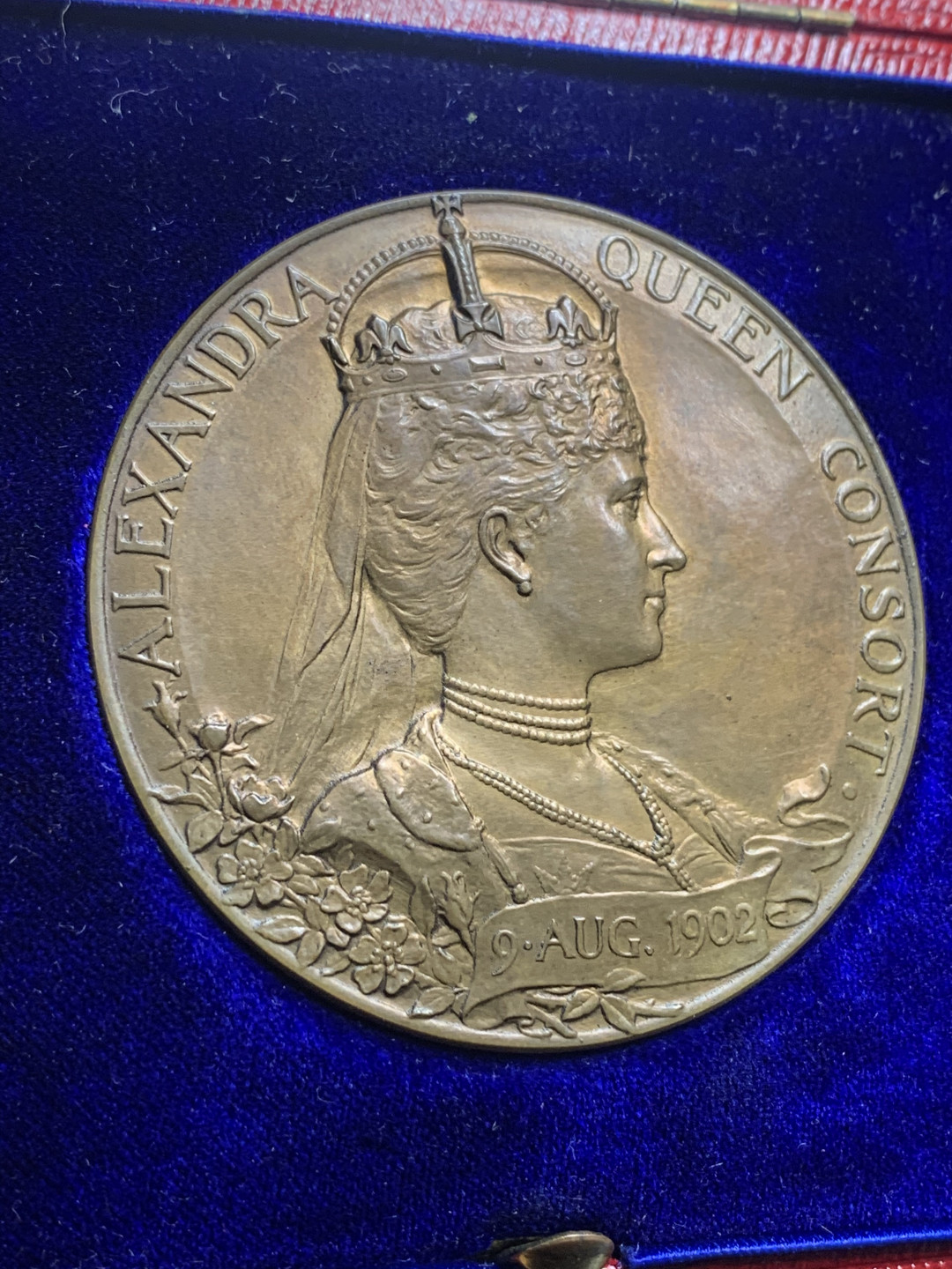 《竞宝斋》钱币微拍-第26场 元旦特刊（全场顺丰包邮） 原盒 英国1902年 爱德华七世 大铜章 直径56mm 无磕无洗 一流的状态