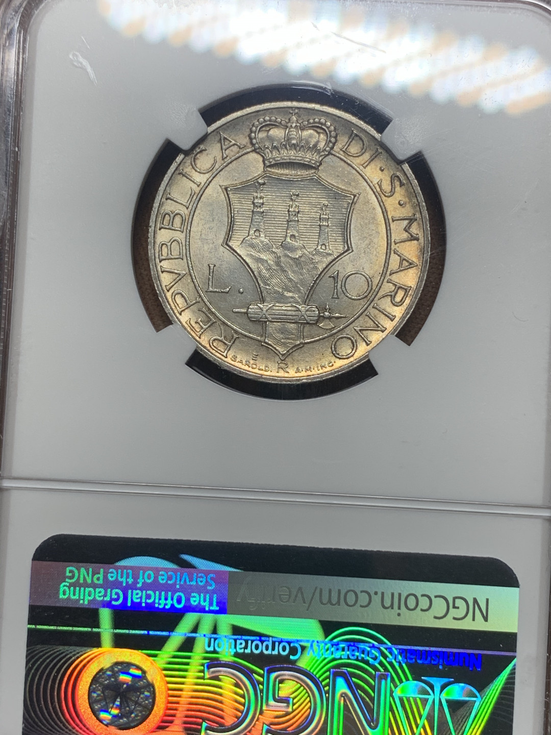 《竞宝斋》钱币微拍-第26场 元旦特刊（全场顺丰包邮） NGC-MS62 圣马力诺 1932年 圣阿加莎持剑半身像 10里拉 原光好品银币 能上MS的少见