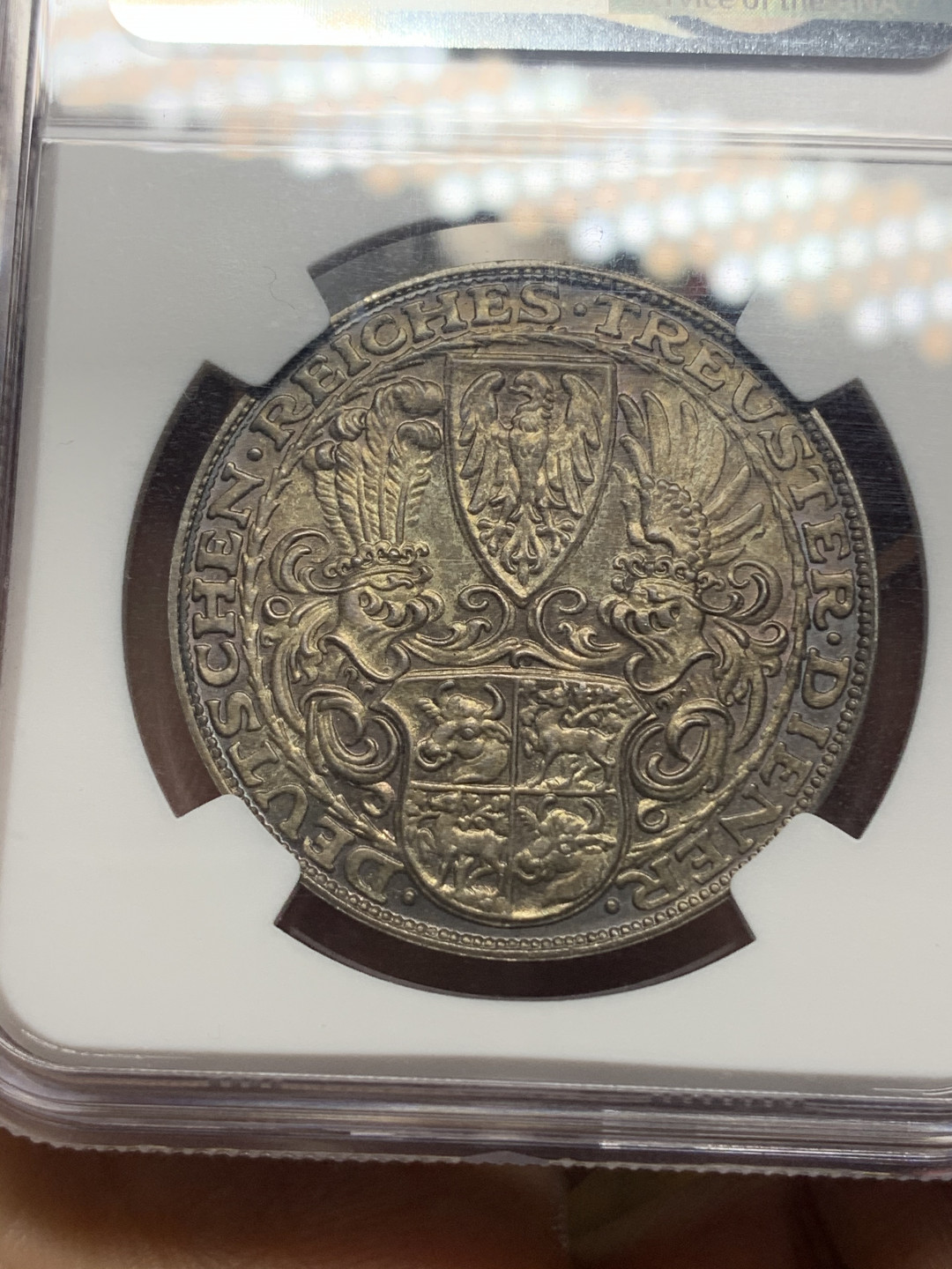 《竞宝斋》钱币微拍-第26场 元旦特刊（全场顺丰包邮） NGC MS64 1927年德国卡尔歌茨兴登堡80大寿银章 双面炫金彩浓郁包浆 实物状态极佳 背面元素丰富设计的非常好看