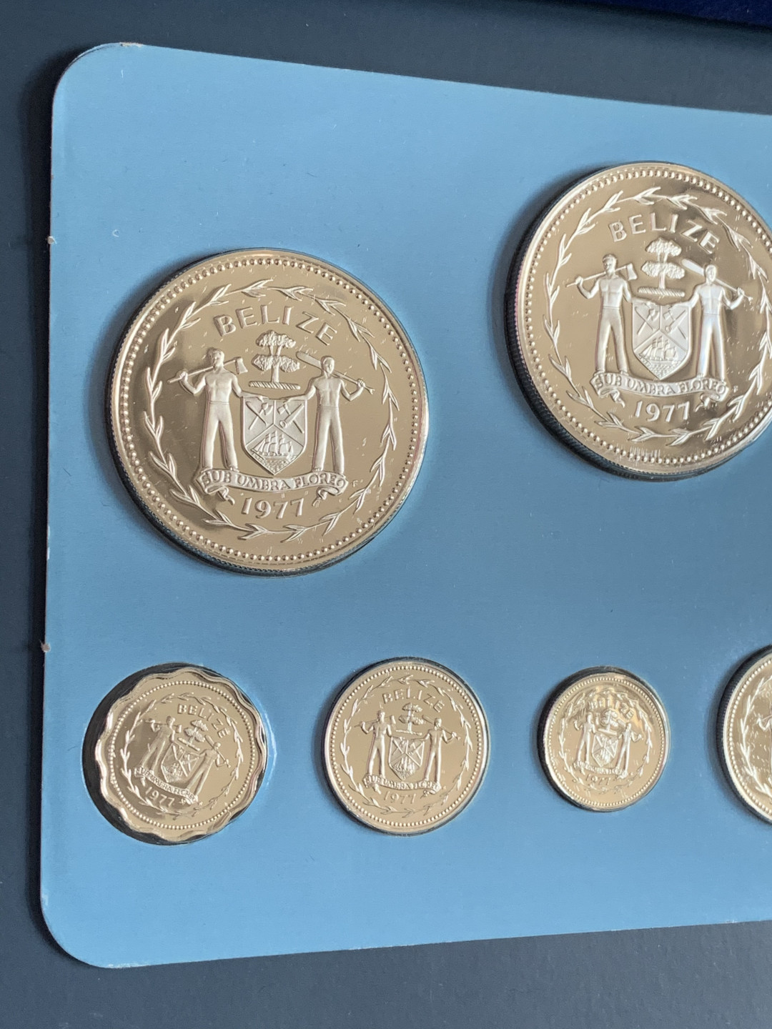 《竞宝斋》钱币微拍-第26场 元旦特刊（全场顺丰包邮） 原盒证书 伯利兹1977年 8枚套 全套925银精制纪念币 富兰克林造币厂 发型量2107套 罕见