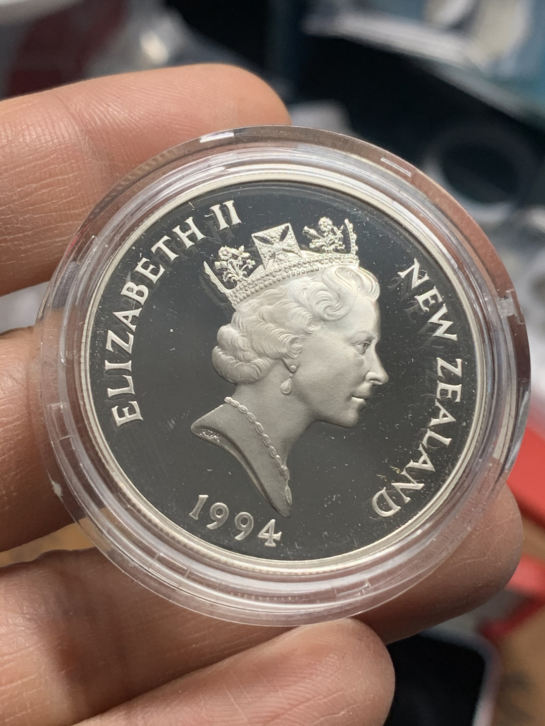 《竞宝斋》钱币微拍-第26场 元旦特刊（全场顺丰包邮） 原红盒证书 新西兰 1994年 冬奥会滑雪 5元 精制银币 31.47克 92.5%银