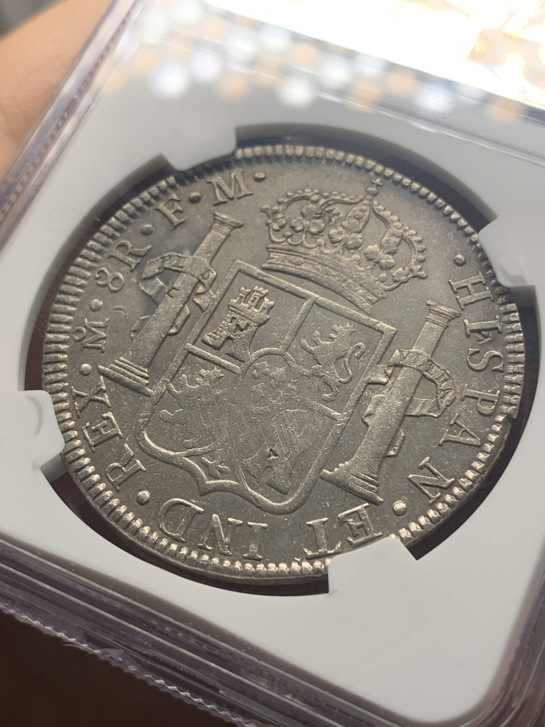 《竞宝斋》钱币微拍-第26场 元旦特刊（全场顺丰包邮） NGC 评级 1784 年 墨西哥 卡四 双柱 8R 大银币 味道不错，有戳，品见图