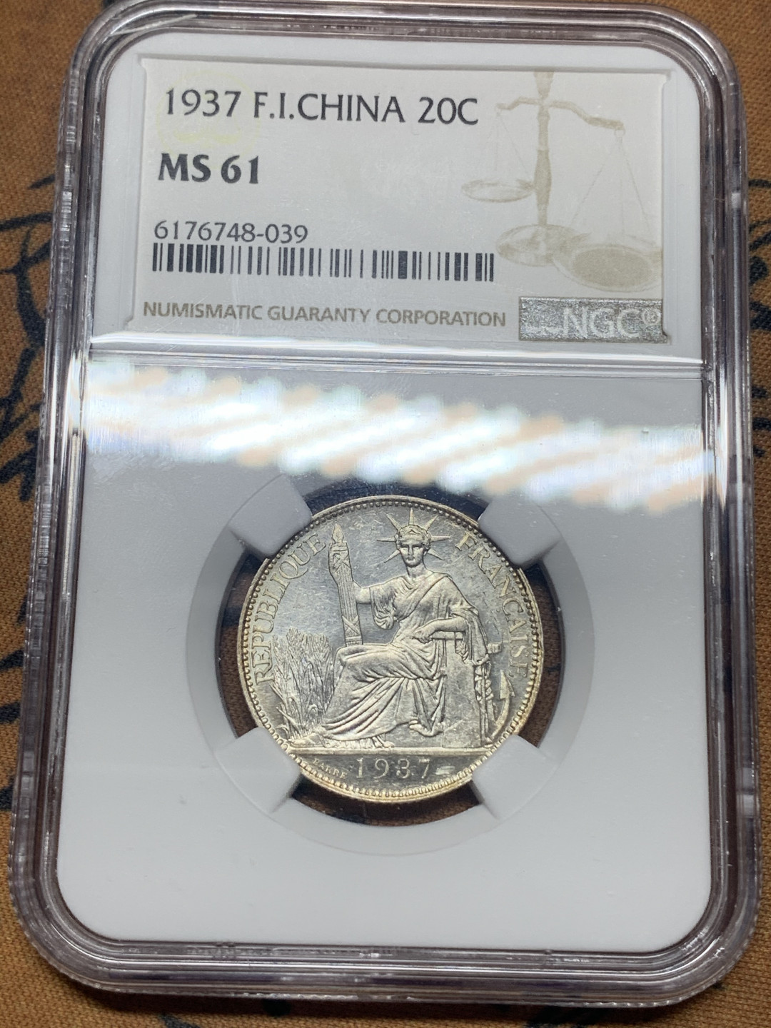 《竞宝斋》钱币微拍-第26场 元旦特刊（全场顺丰包邮） NGC-MS61 1937年法属印支坐洋20分 镜面底板