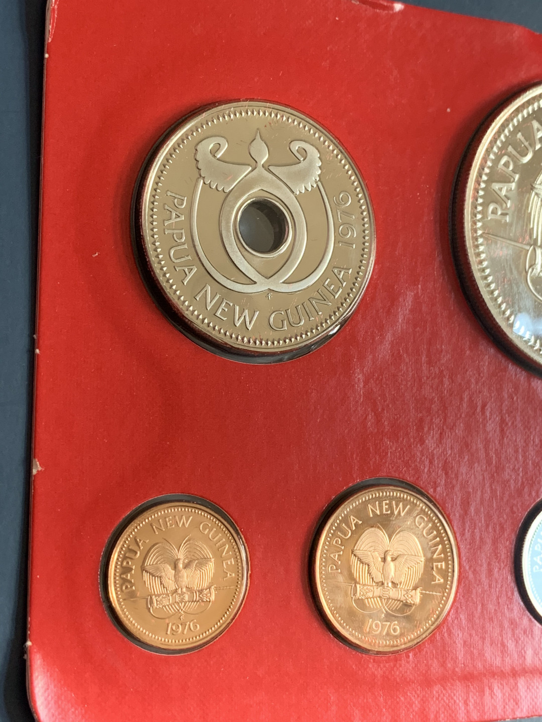 《竞宝斋》钱币微拍-第26场 元旦特刊（全场顺丰包邮） 原盒证书 巴布亚新几内亚1976年 8枚套精制币 5和10元面值是银币 富兰克林造币厂