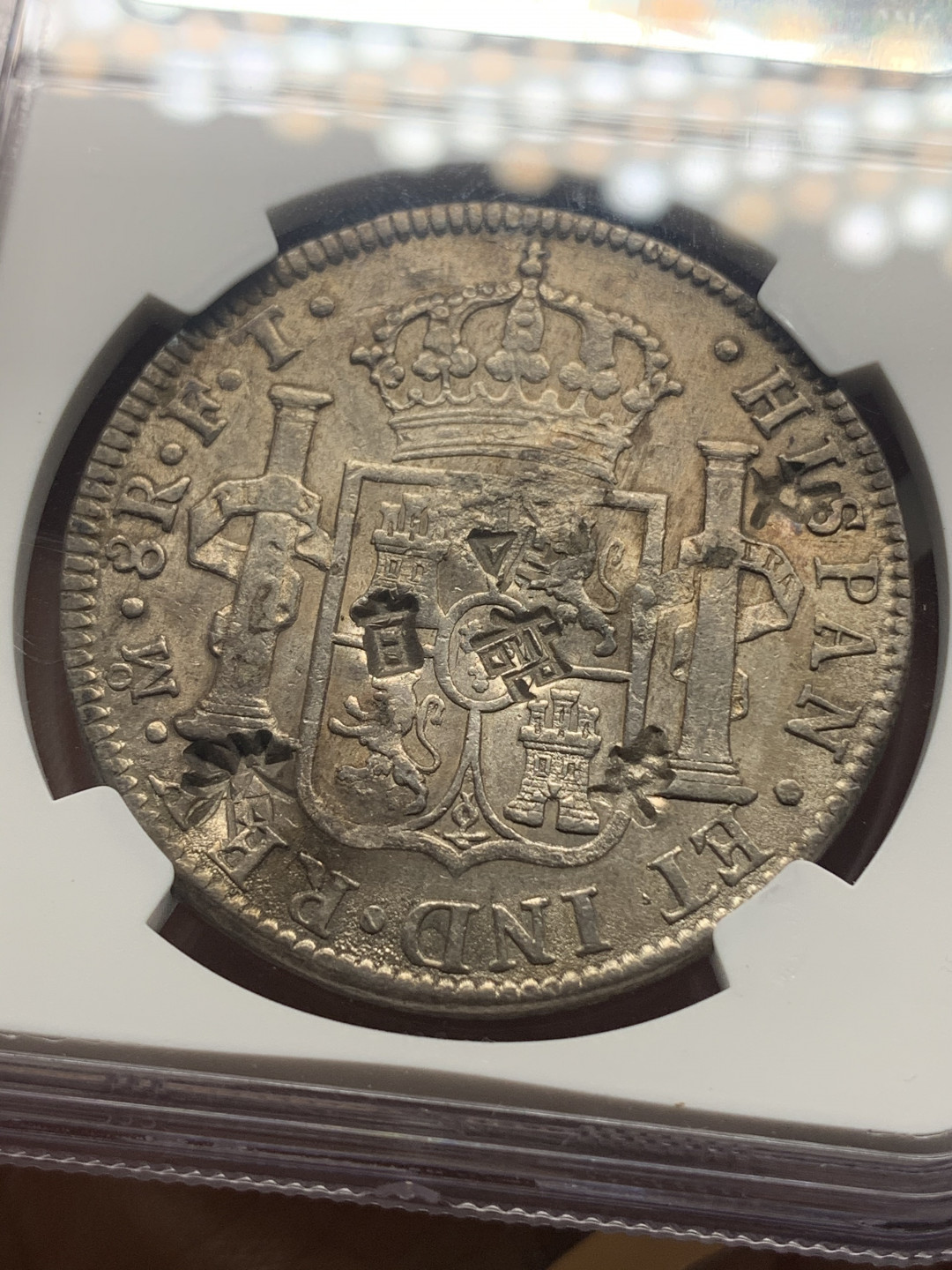 《竞宝斋》钱币微拍-第26场 元旦特刊（全场顺丰包邮） NGC 评级 1801 年 墨西哥 卡四 双柱 8R 大银币 味道不错，有戳，品见图