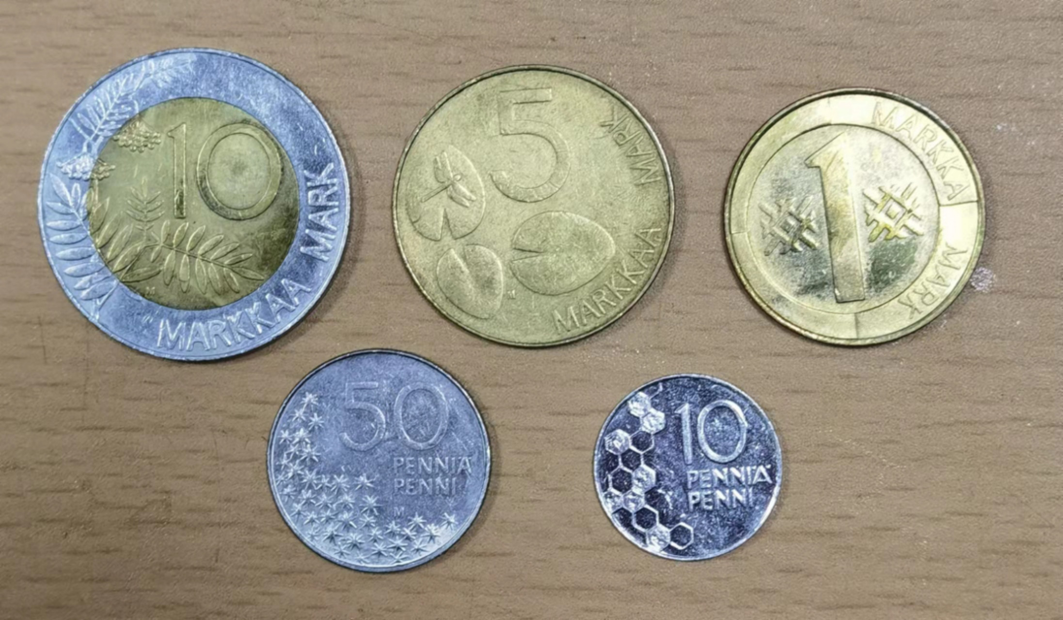 北京马甸外国钱币专卖店微拍第六十七期，非贵金属外国纪念币，流通币专场，陆续上新欢迎关注 好品芬兰流通币5枚／套