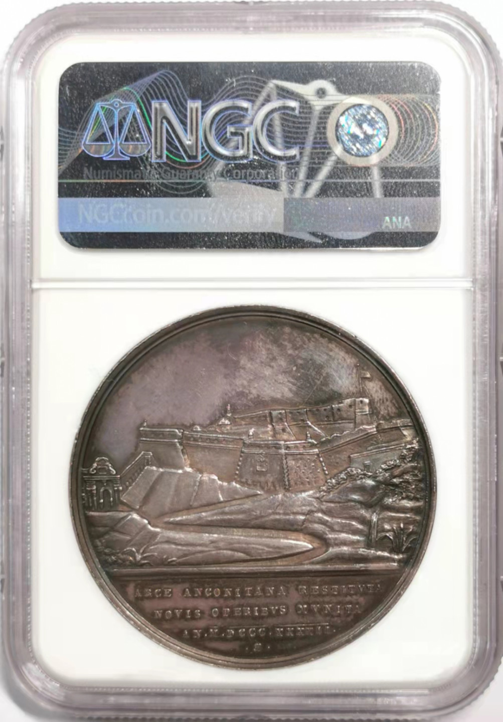 凡希社世界钱币微拍第一百八十五期 荐！1842梵蒂冈安科纳要塞纪念银章NGC-MS62